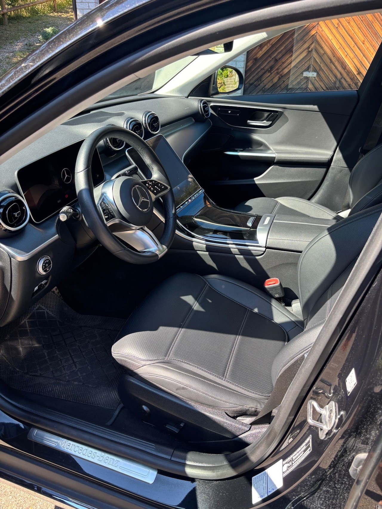 MERCEDES-BENZ C 220 d 4Matic T All-Terrain Avantgarde-image-2
