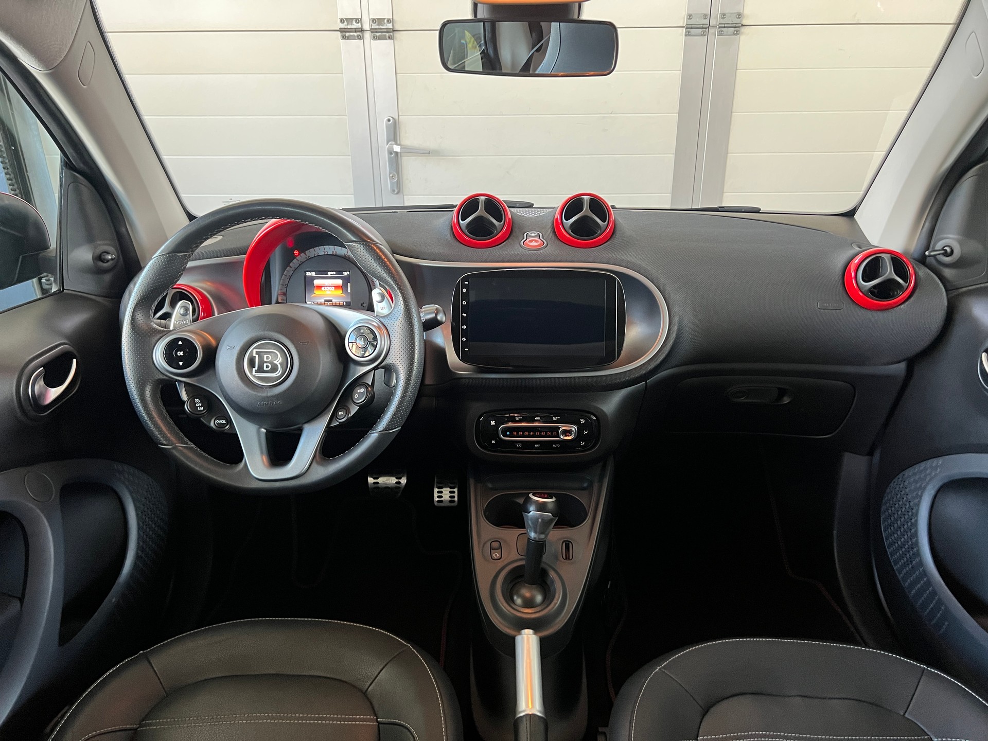 SMART fortwo Brabus Tailormade twinmatic-image-7