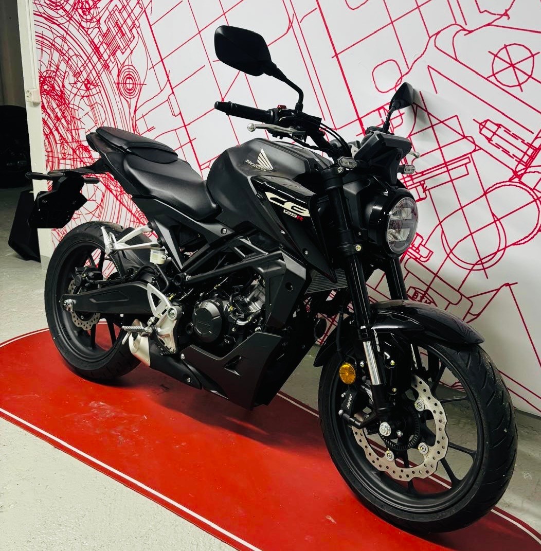 HONDA CB 125 R-showroom-element-1