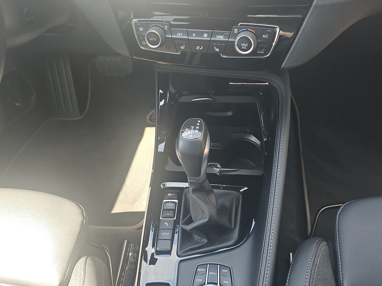 BMW X1 xDr 25e Sport L. Fleet-image-18