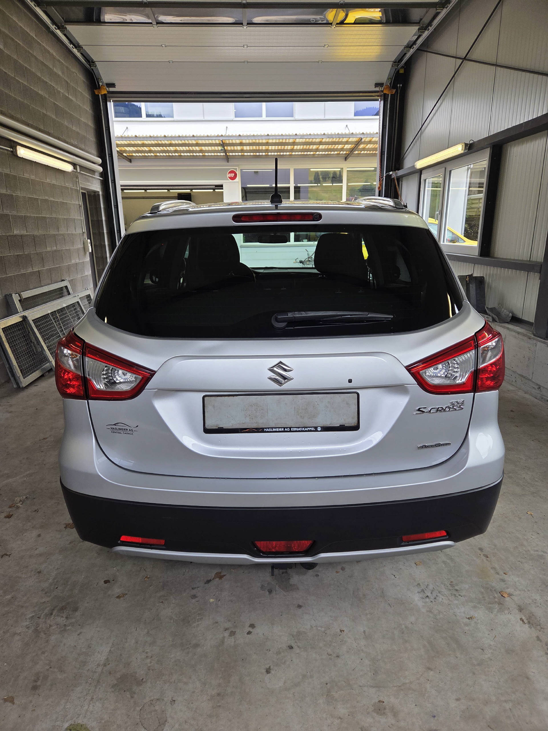 SUZUKI SX4 S-Cross 1.6 16V Sergio Cellano 4x4-image-3