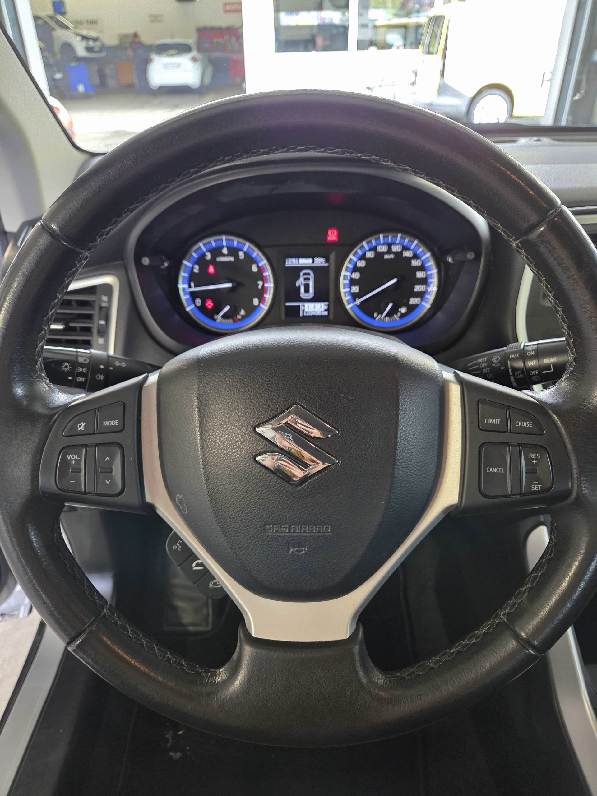SUZUKI SX4 S-Cross 1.6 16V Sergio Cellano 4x4-image-7
