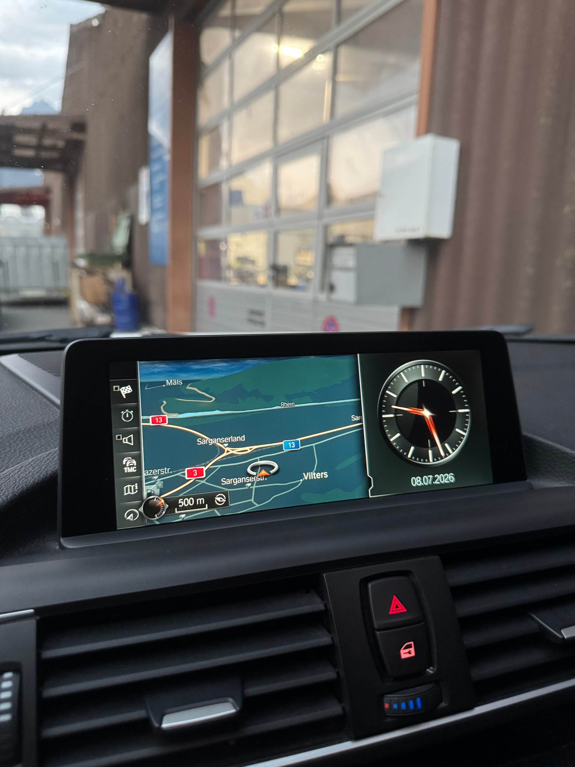 BMW 118d xDrive-image-9