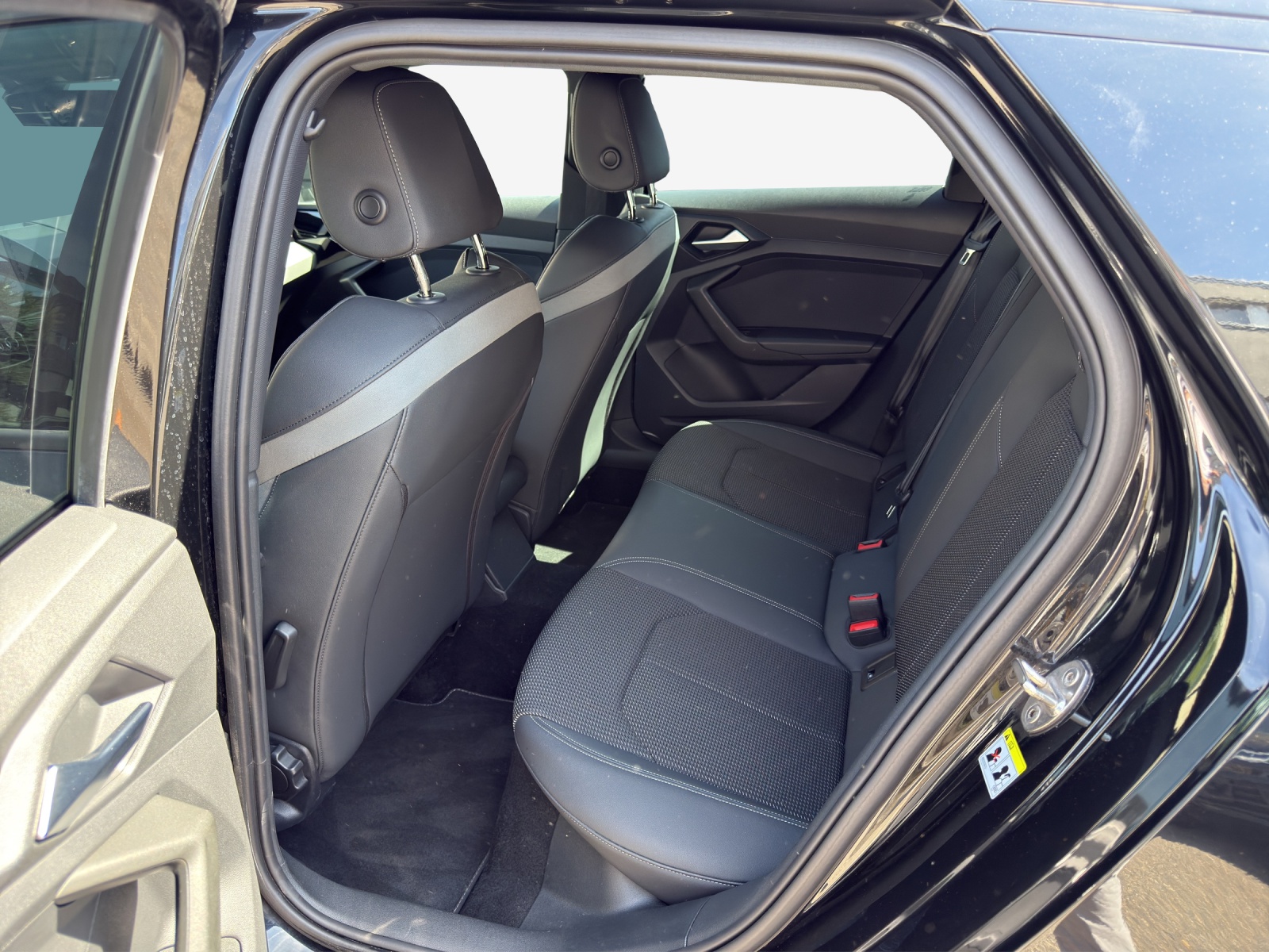 AUDI A1 Sportback 30 TFSI Attraction S-tronic-image-11