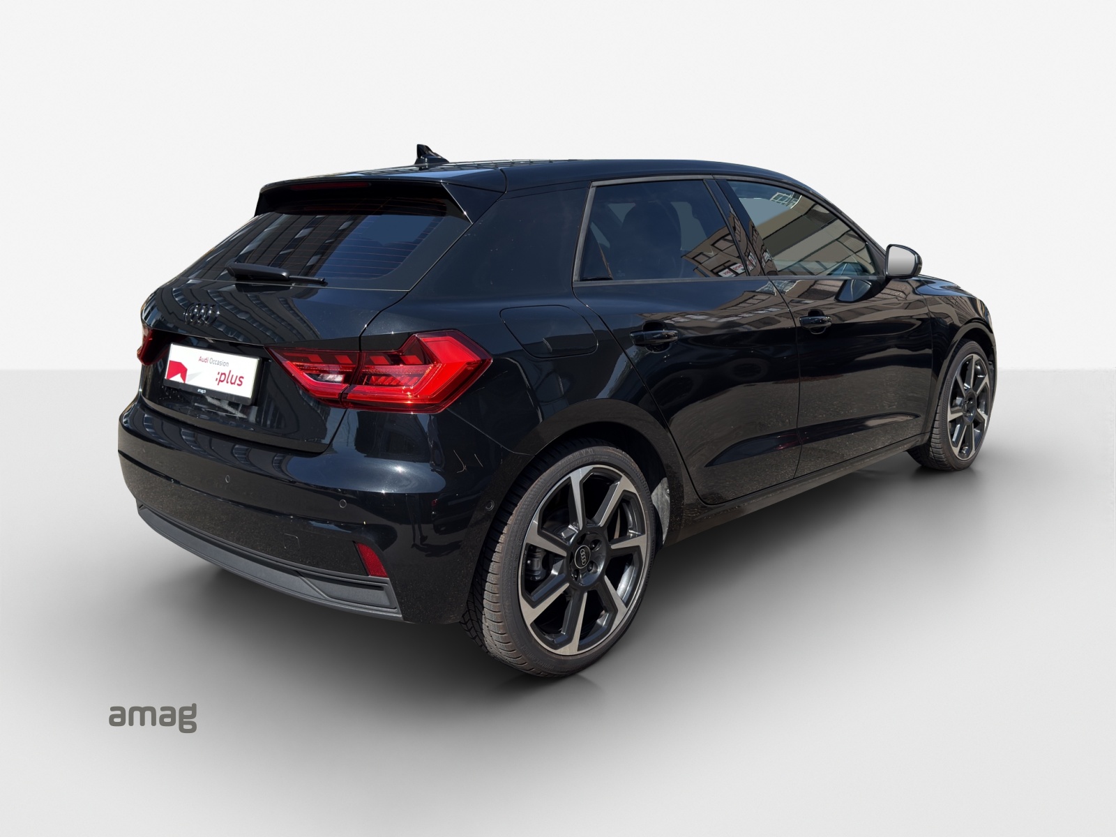 AUDI A1 Sportback 30 TFSI Attraction S-tronic-image-4