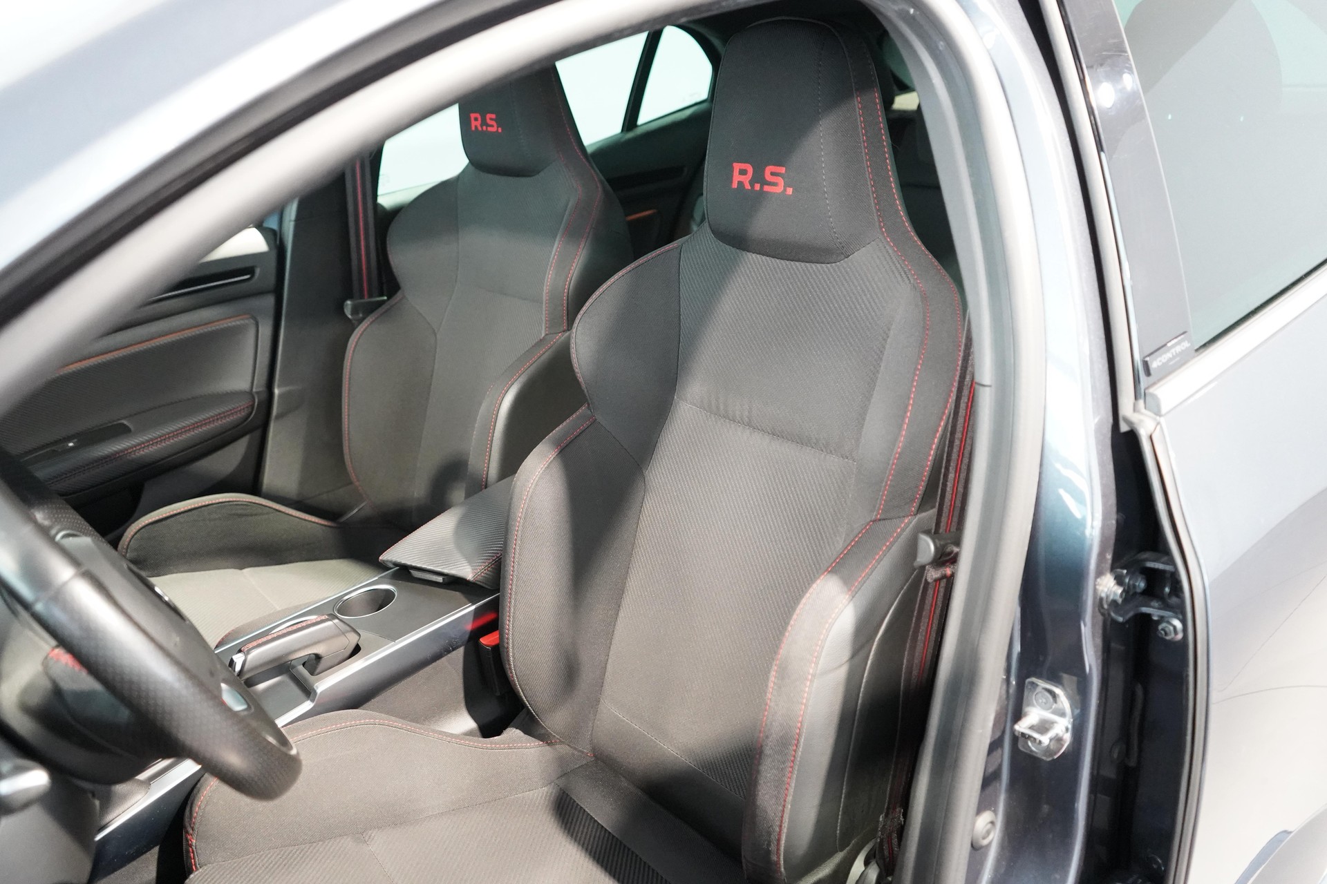RENAULT Mégane Sport 1.8 T RS-image-5