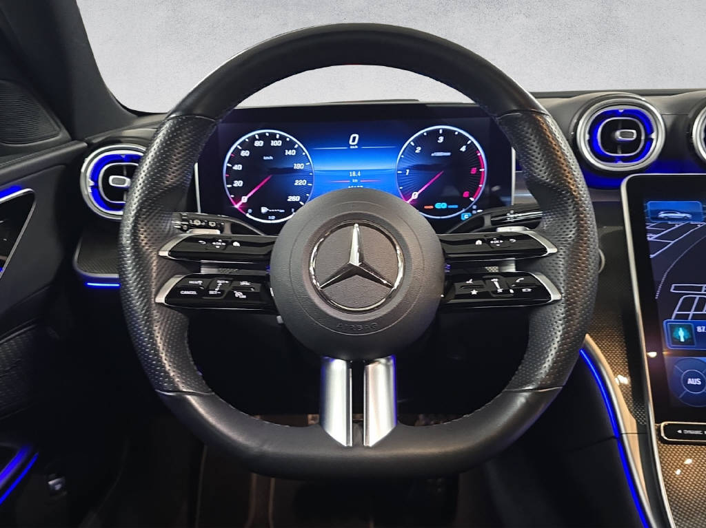MERCEDES-BENZ C 220 d AMG Line 4Matic Swiss Star T-Modell-image-11