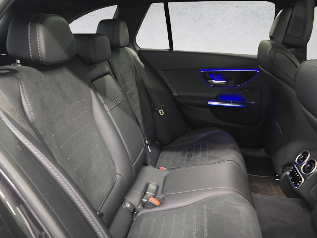 MERCEDES-BENZ C 220 d AMG Line 4Matic Swiss Star T-Modell-image-12