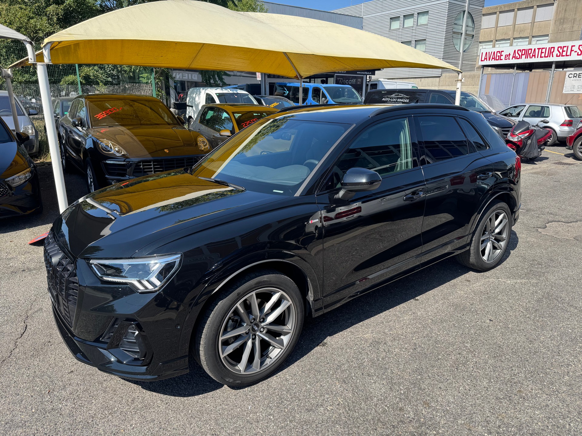 AUDI Q3 35 TFSI S line S-tronic-image-0