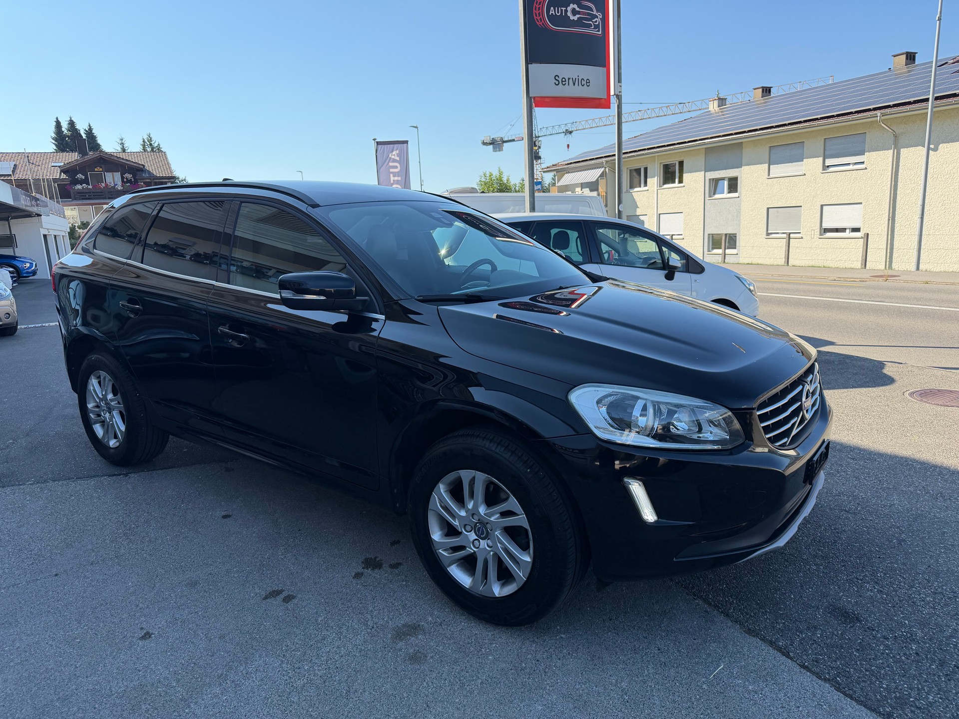 VOLVO XC60 D4 Summum Geartronic-image-1