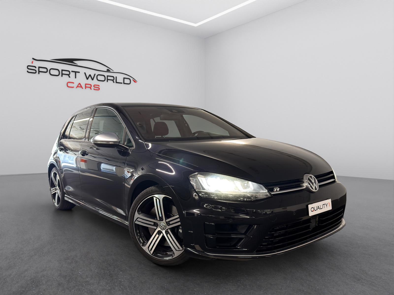VW Golf 2.0 TSI R 4Motion DSG-image-9