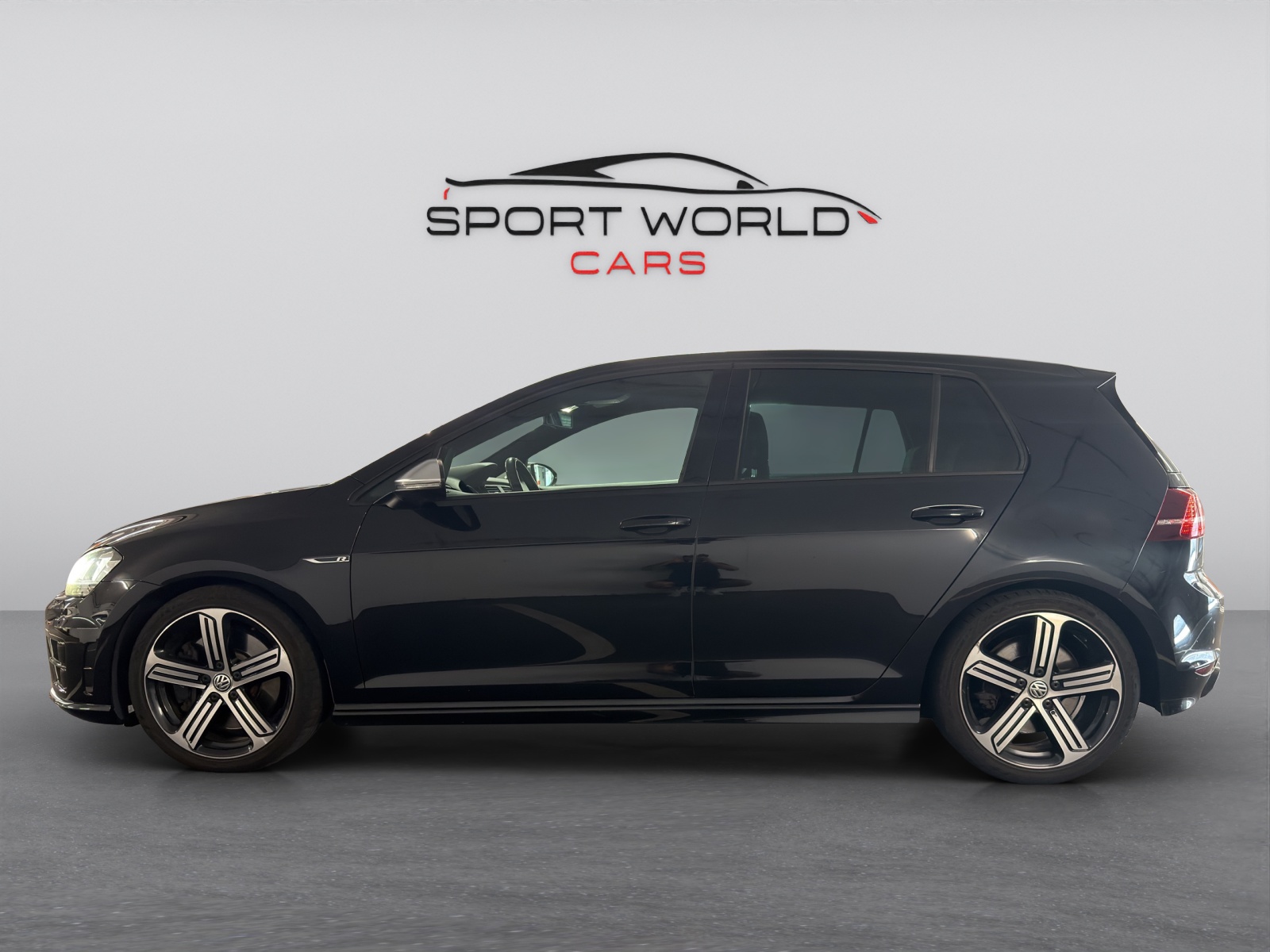 VW Golf 2.0 TSI R 4Motion DSG-image-23