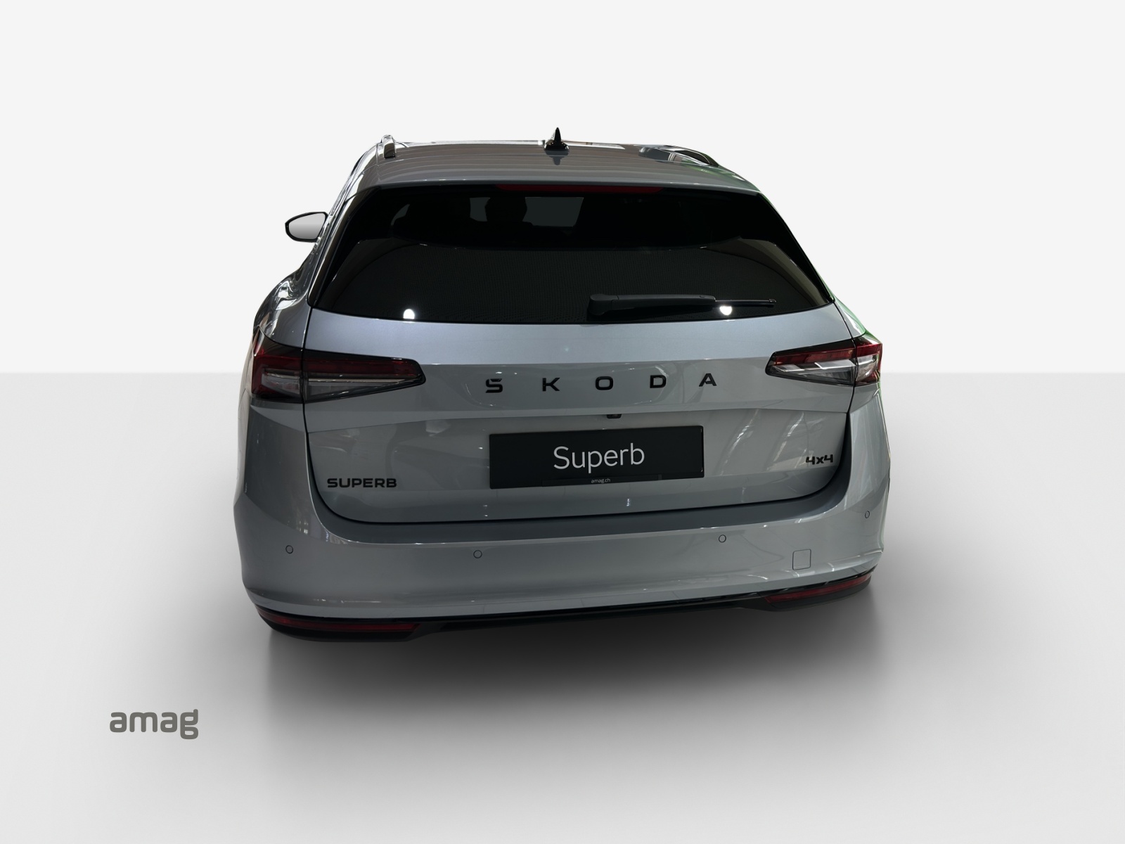 SKODA Superb Combi 2.0 TSI Sportline 4x4 DSG-showroom-element-3