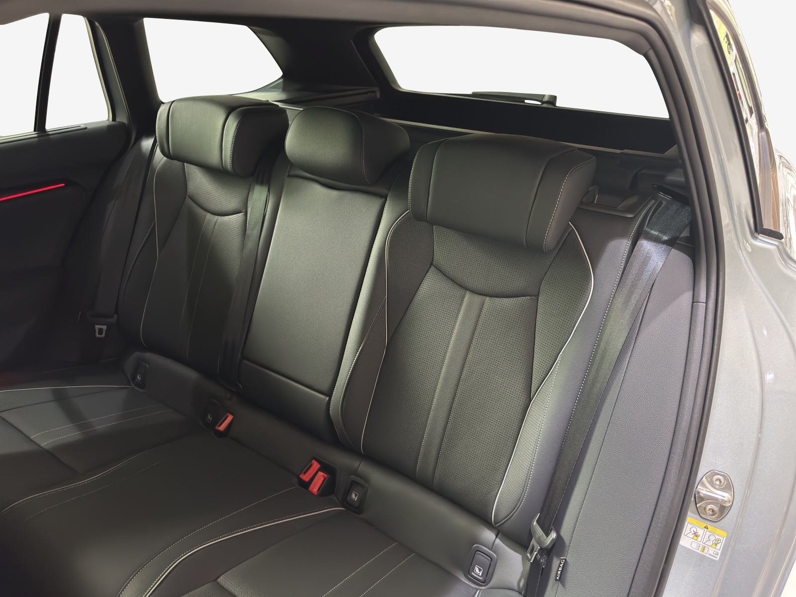 SKODA Superb Combi 2.0 TSI Sportline 4x4 DSG-image-11