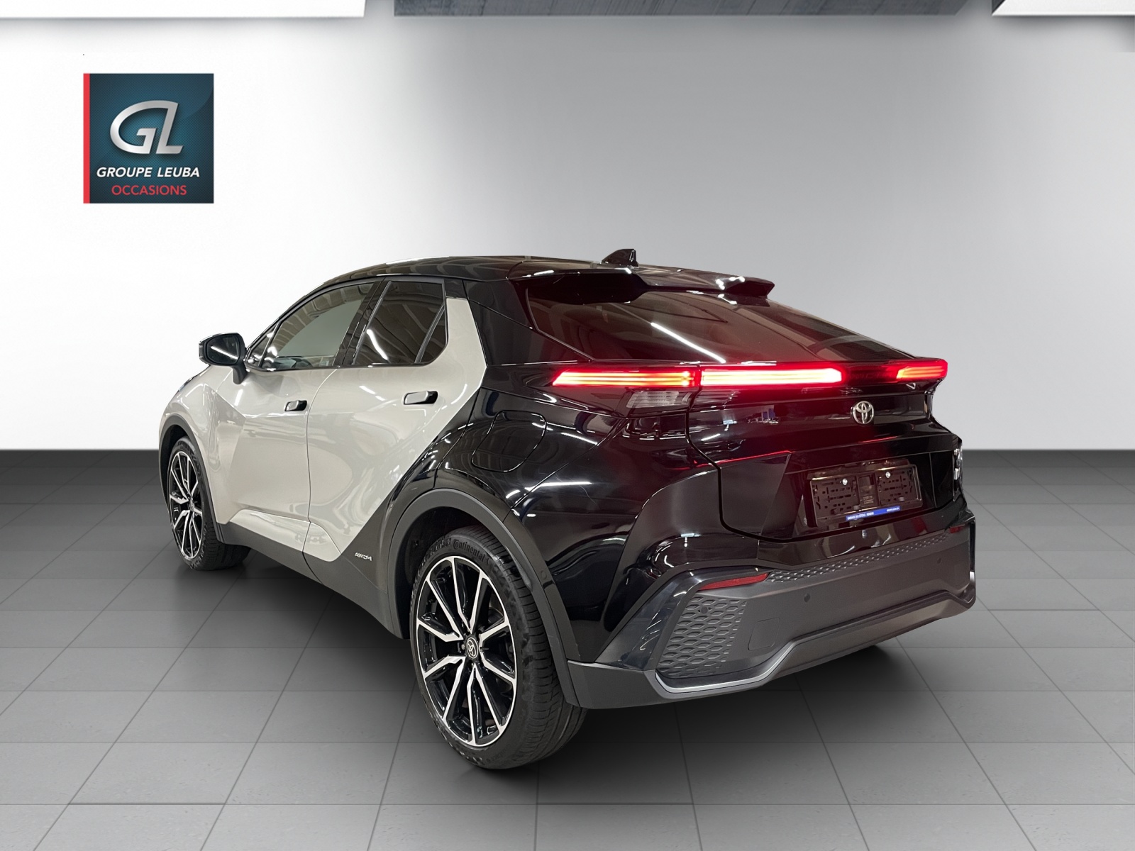 TOYOTA C-HR 2.0 HSD CVT GR Sport-image-3