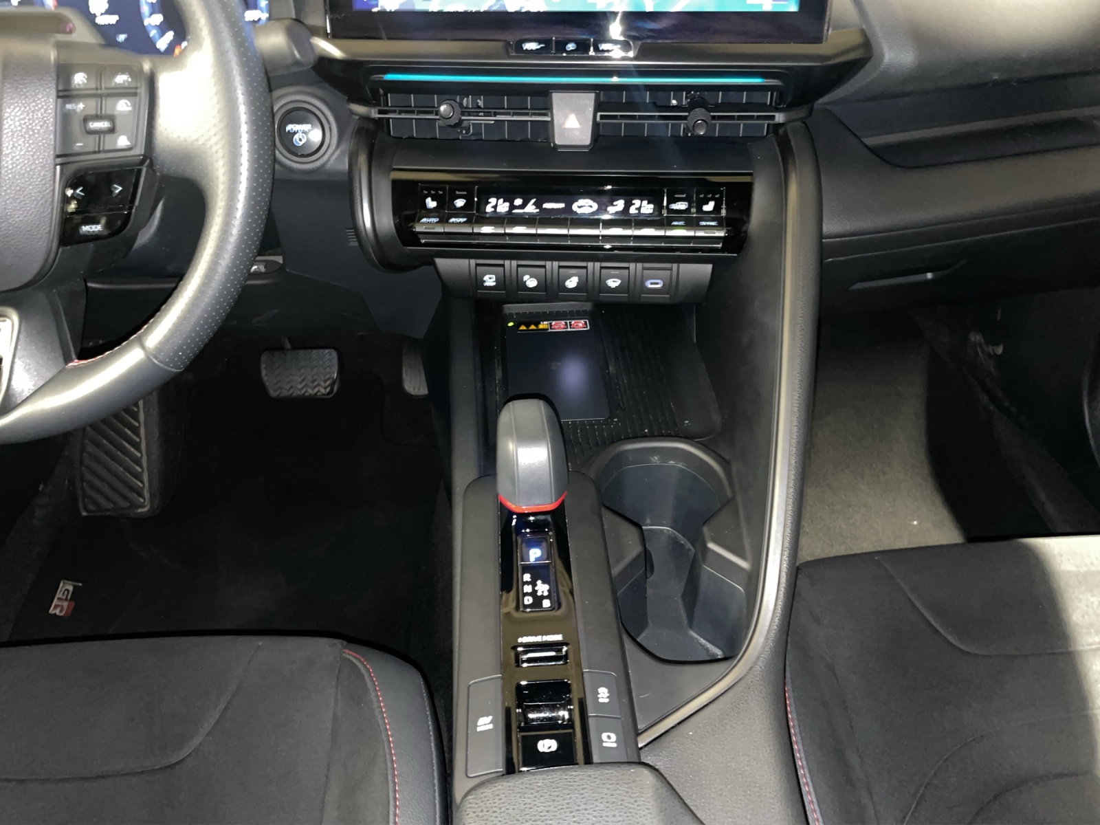 TOYOTA C-HR 2.0 HSD CVT GR Sport-image-12