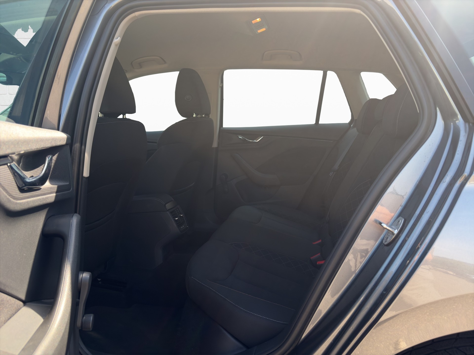 SKODA Kamiq 1.0 TSI Ambition DSG-image-7