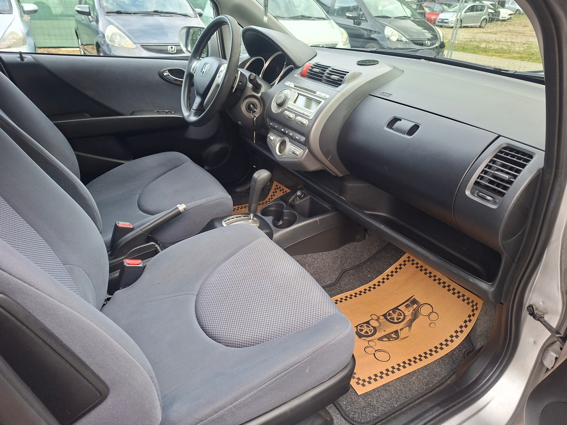 HONDA Jazz 1.4i LS-image-10