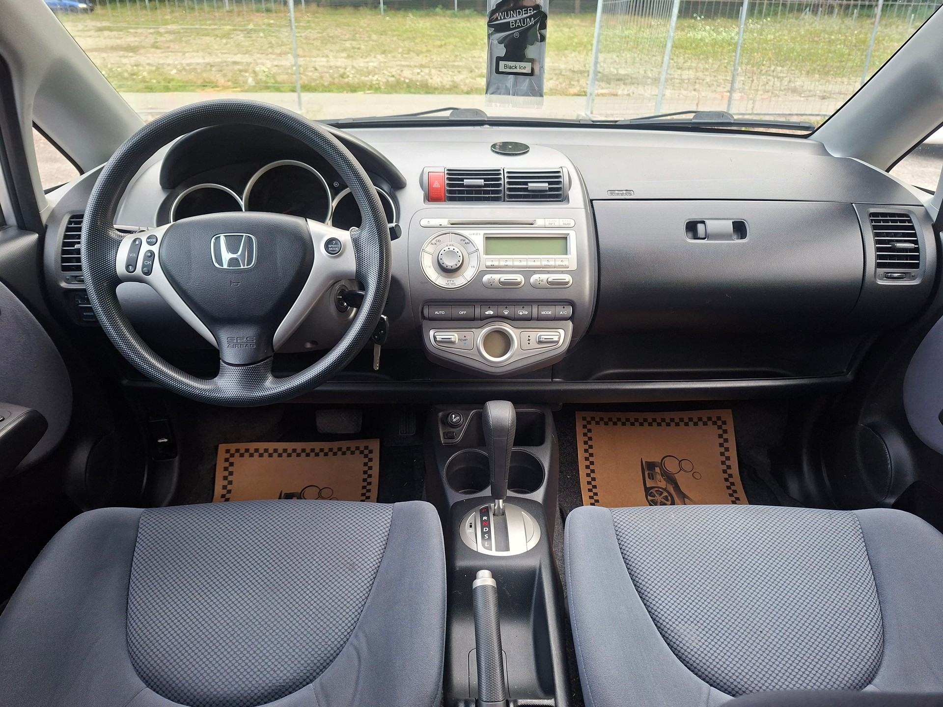 HONDA Jazz 1.4i LS-image-9