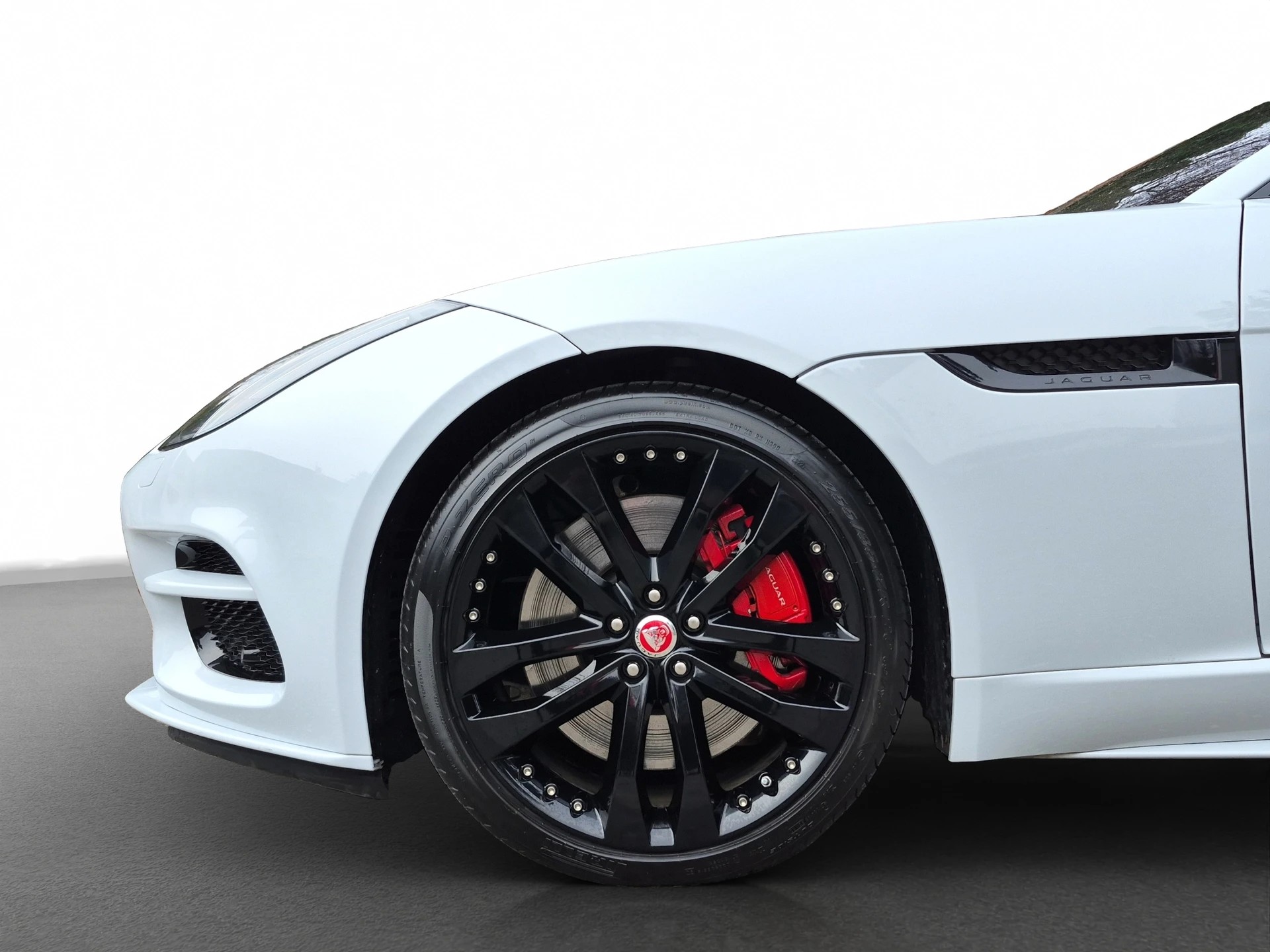 JAGUAR F-Type Coupé 5.0 V8 S/C R AWD Automatik *ohne OPF*-showroom-element-3