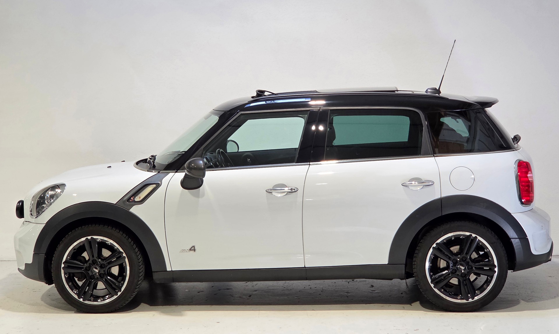 MINI Countryman Cooper S ALL4-image-1