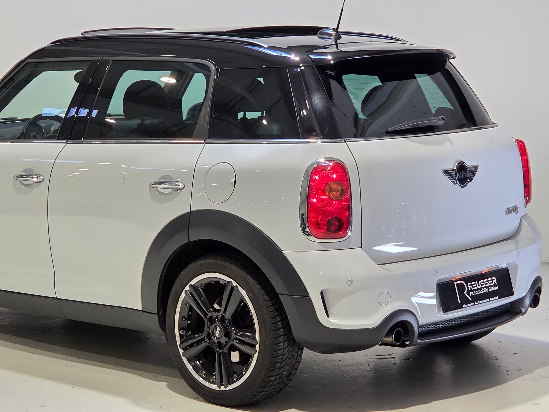 MINI Countryman Cooper S ALL4-image-3