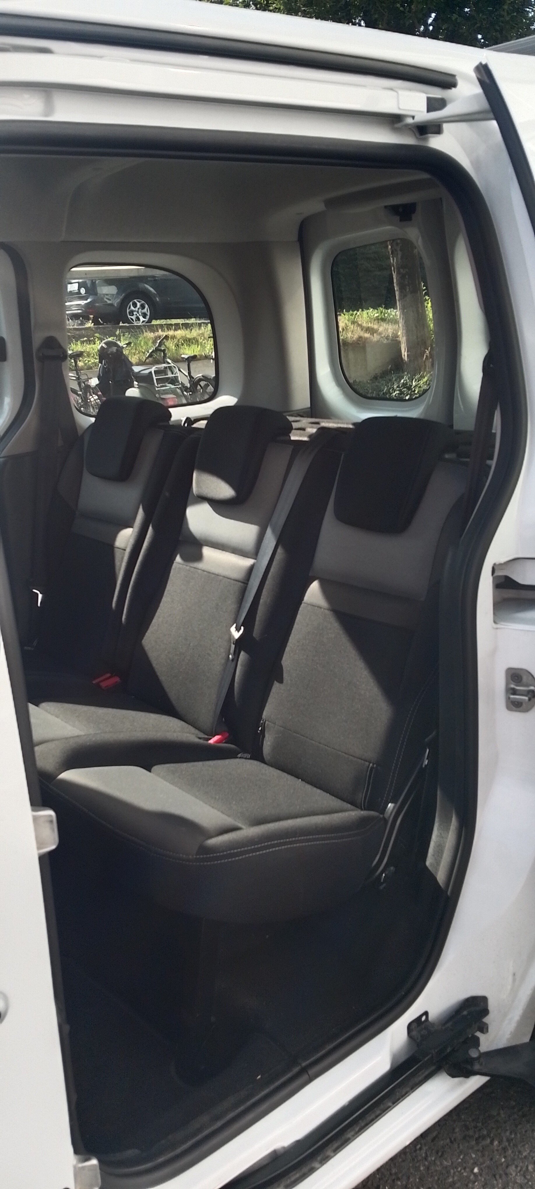 RENAULT 1.5 Blue dCi 95 Zen+-image-1
