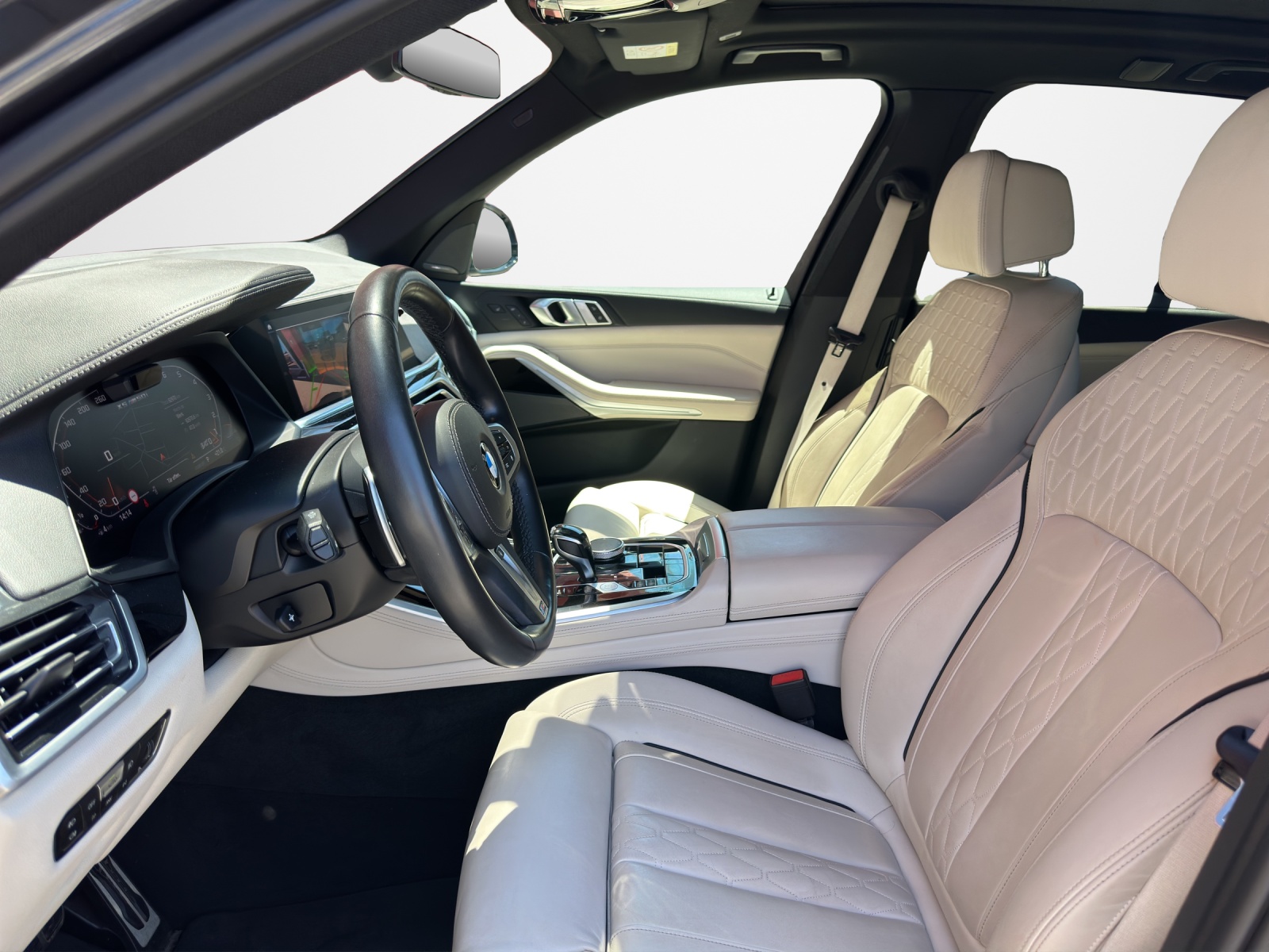 BMW X5 xDrive M50i Steptronic-image-8