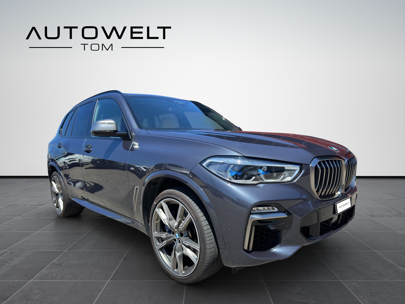 BMW X5 xDrive M50i Steptronic-image-6