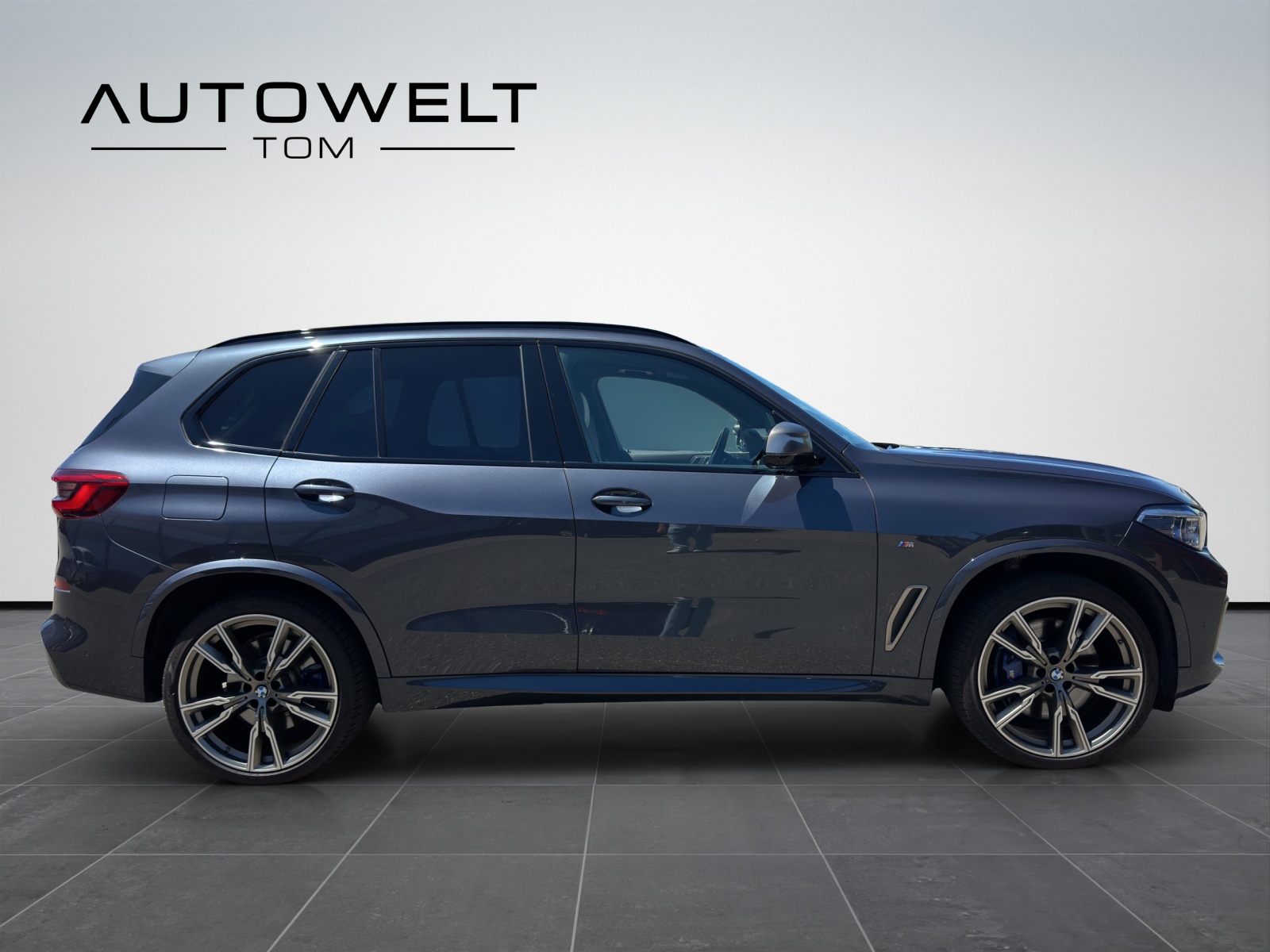 BMW X5 xDrive M50i Steptronic-image-5