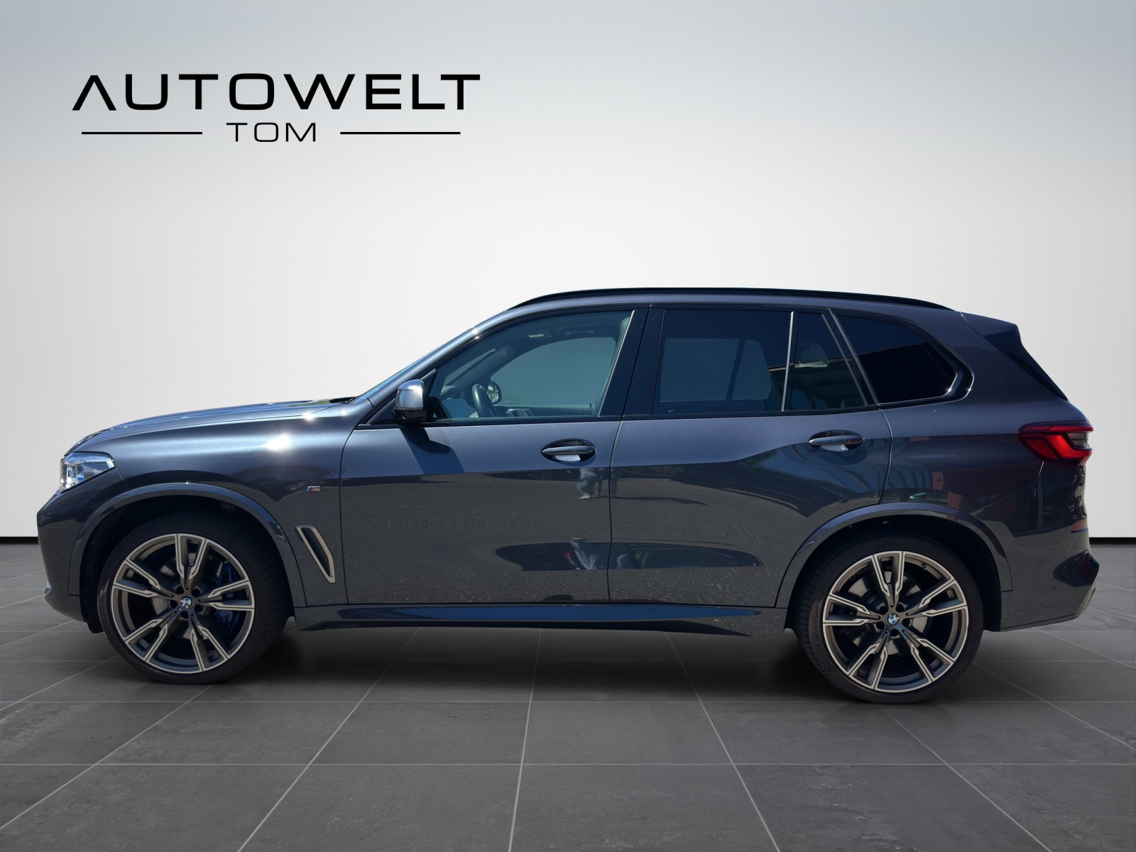 BMW X5 xDrive M50i Steptronic-image-1