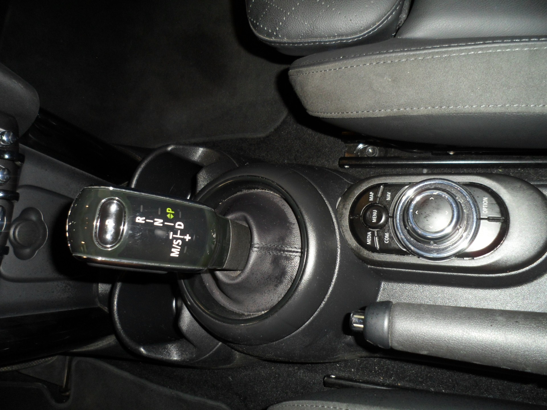 MINI Cooper Steptronic DKG-image-10