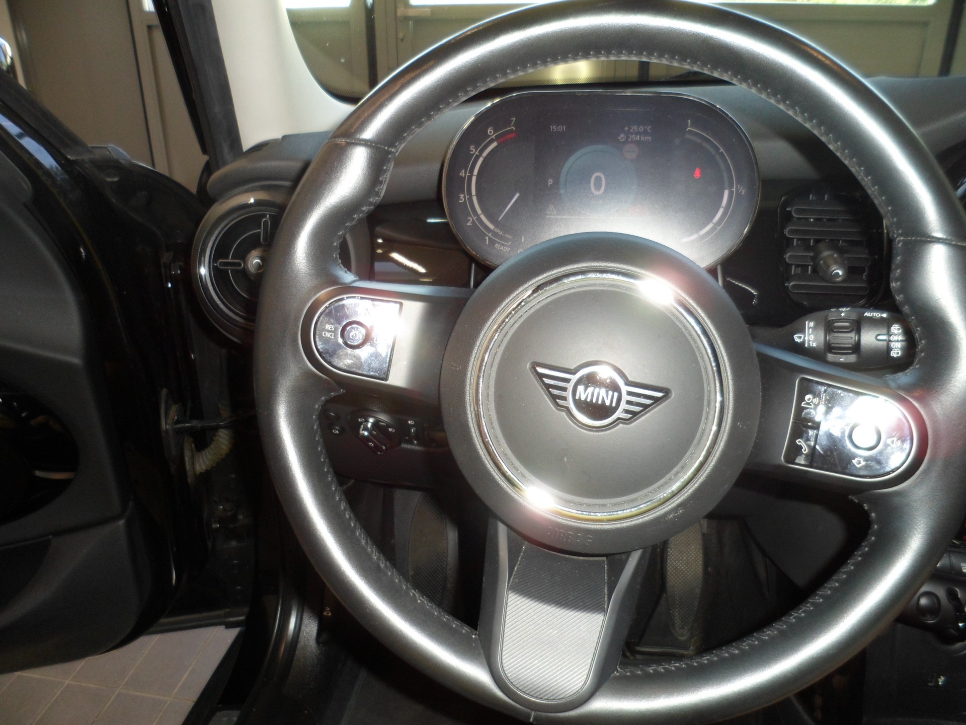 MINI Cooper Steptronic DKG-image-8
