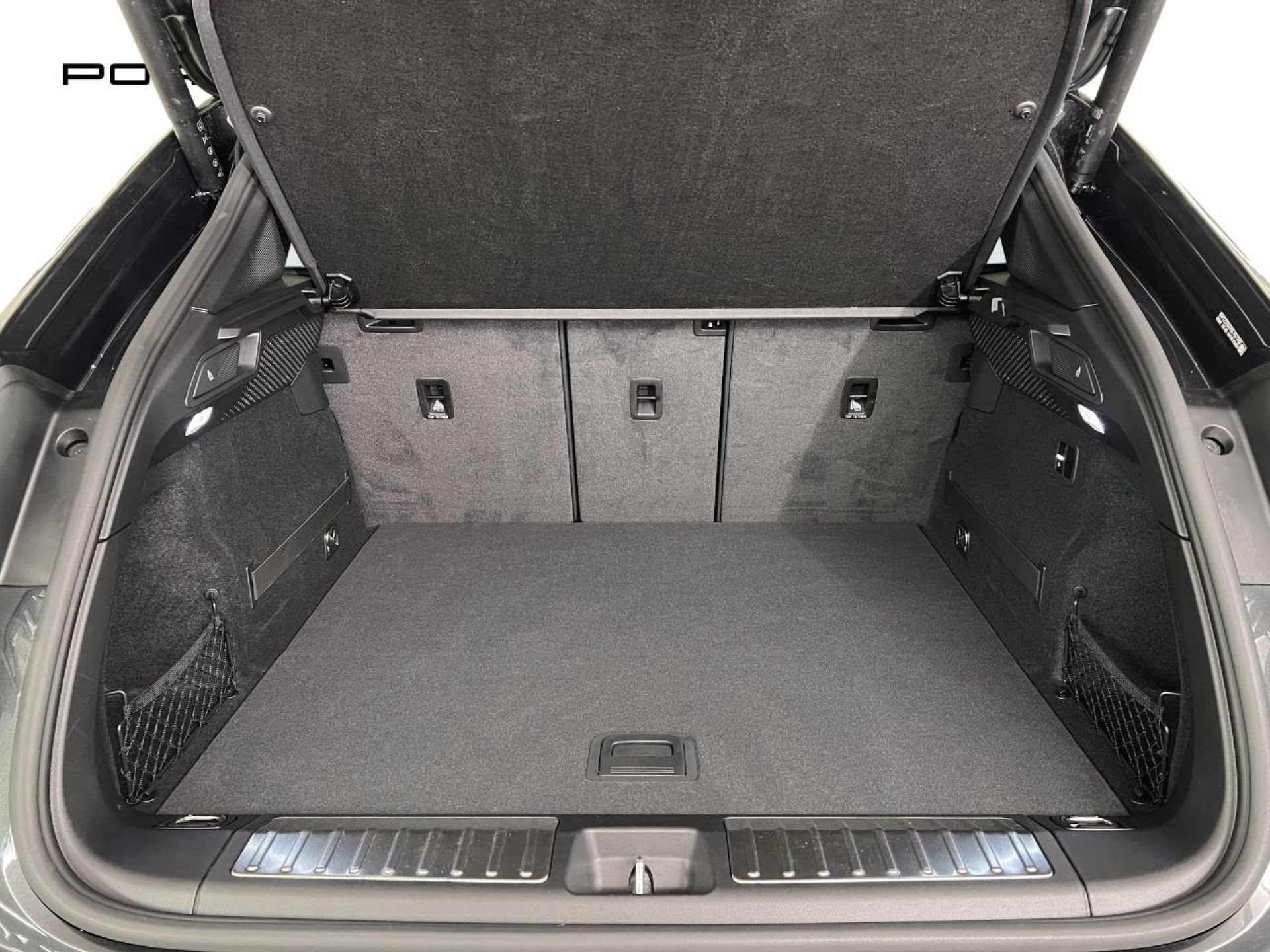 PORSCHE Macan 4S-image-14