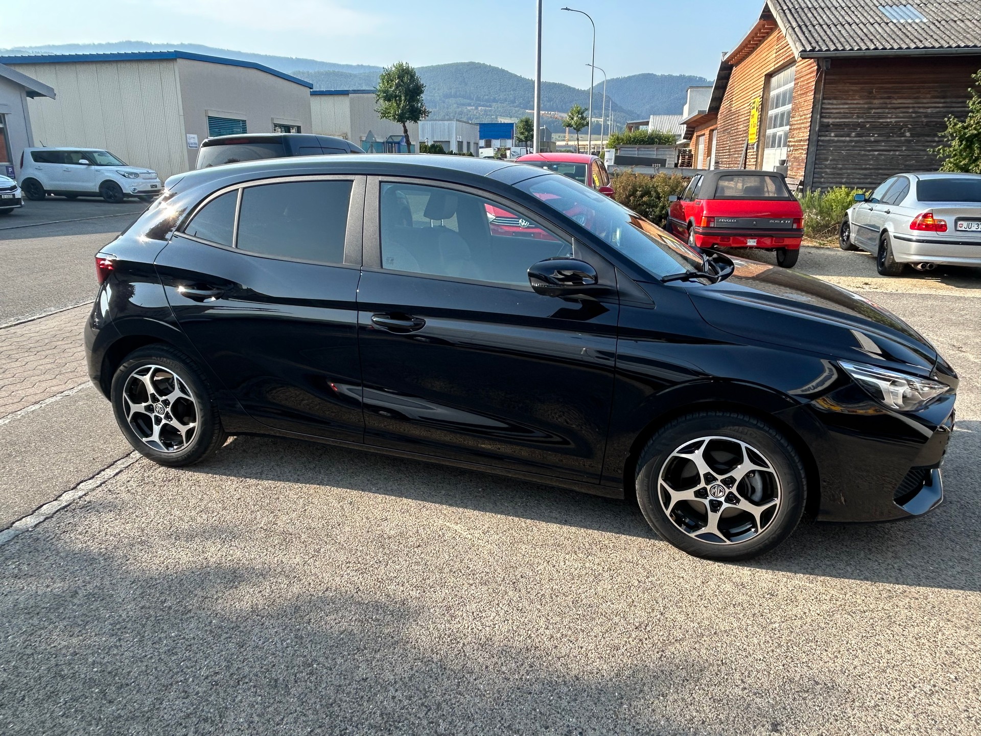MG 3 1.5 Hybrid Luxury Aut.-image-0