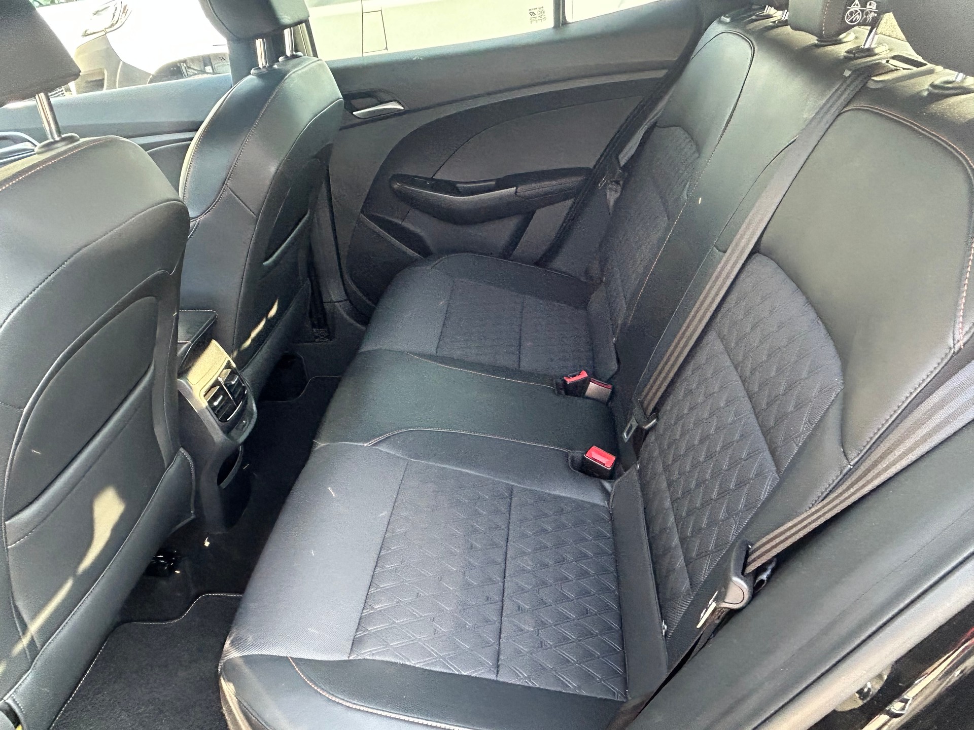 MG 3 1.5 Hybrid Luxury Aut.-image-5