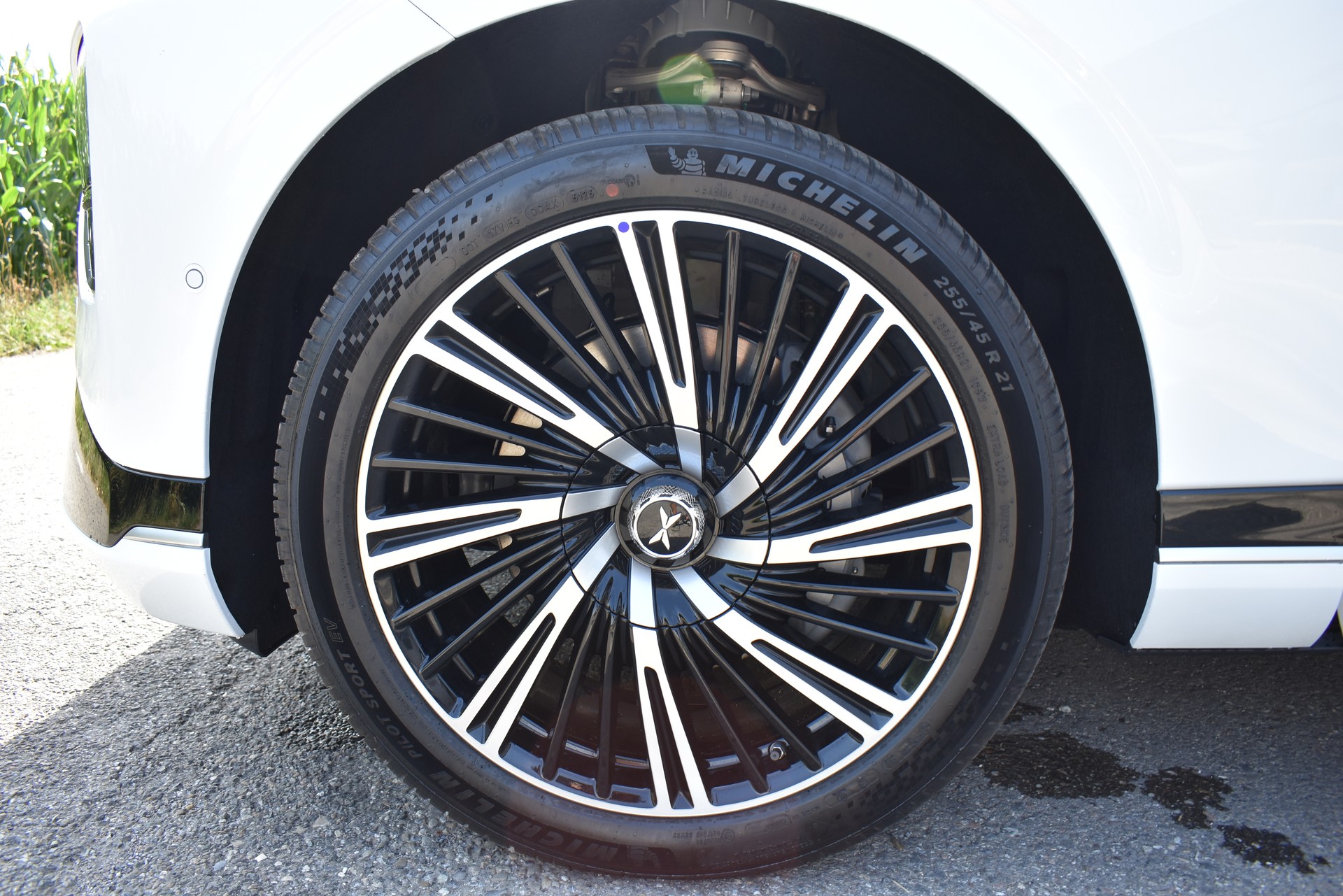 XPENG G9 93kWh Performance AWD-image-12