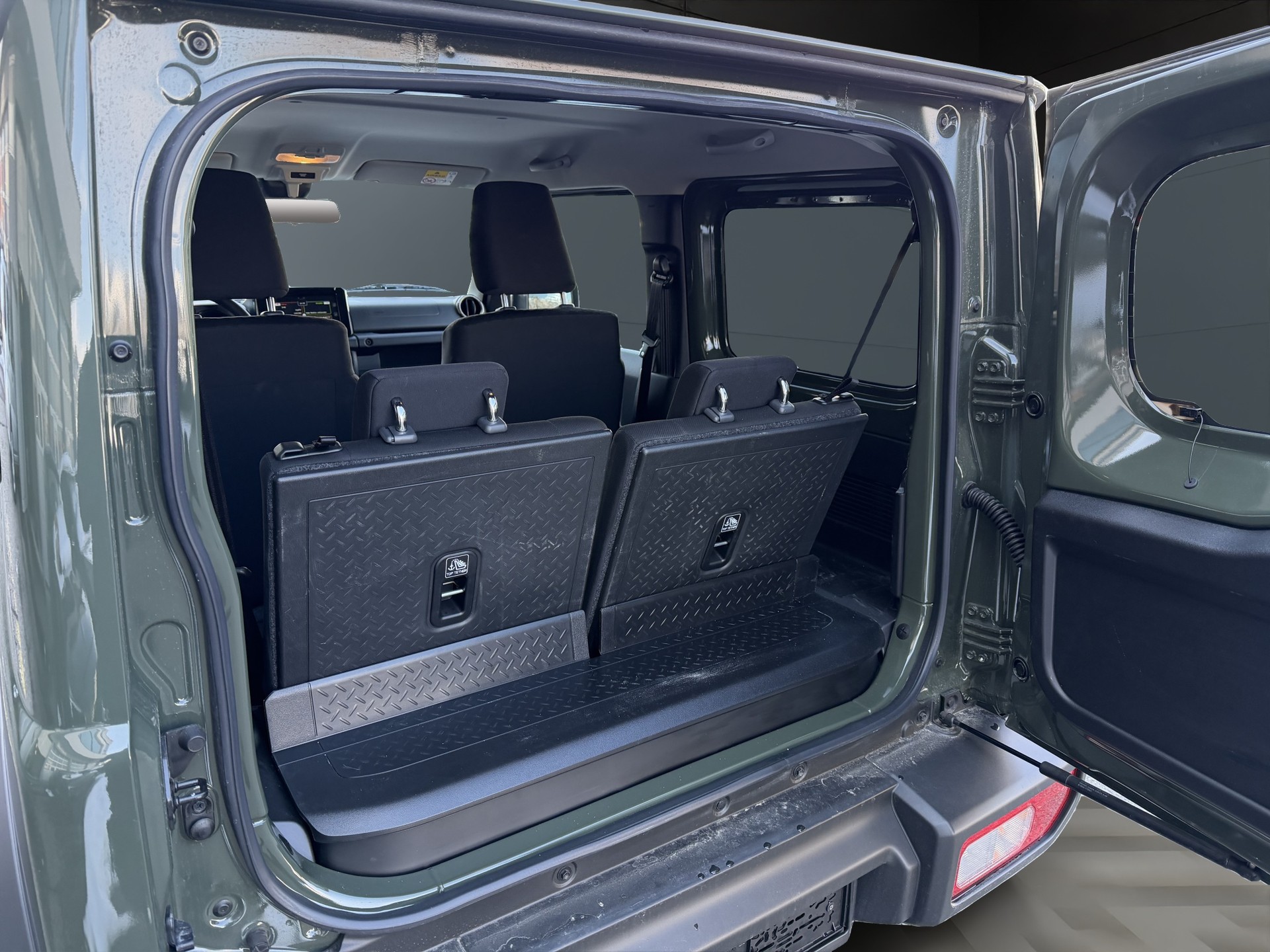 SUZUKI Jimny 1.5 Compact+ 4x4 AUT-image-2