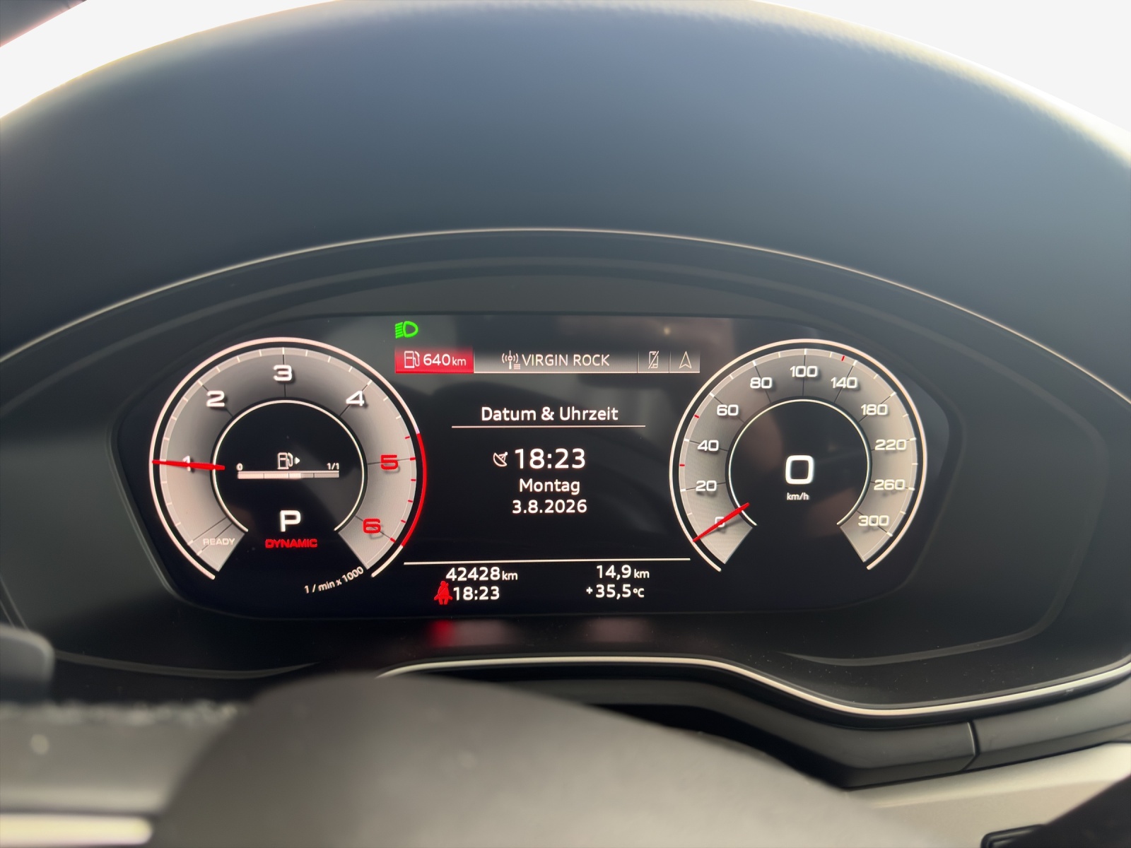 AUDI A4 Avant 40 TDI S line quattro S-tronic-image-14