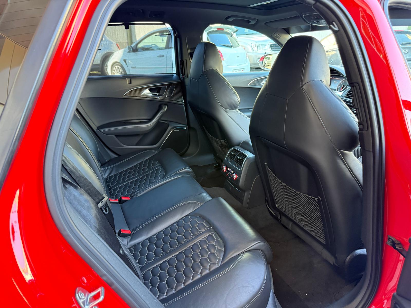 AUDI RS6 Avant 4.0 TFSI V8 quattro Tiptronic-image-9