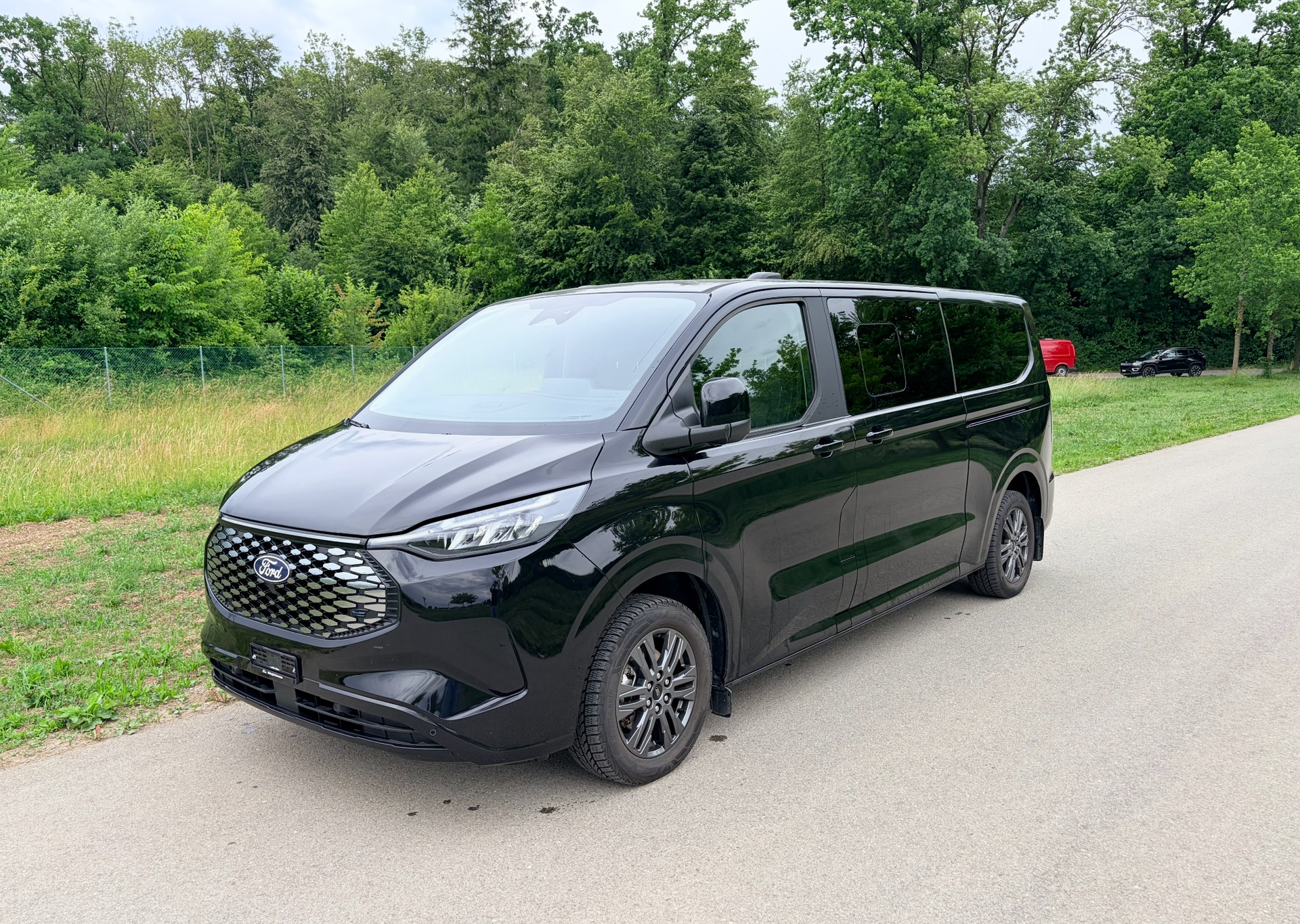 FORD TOURNEO CUSTOM-image-0