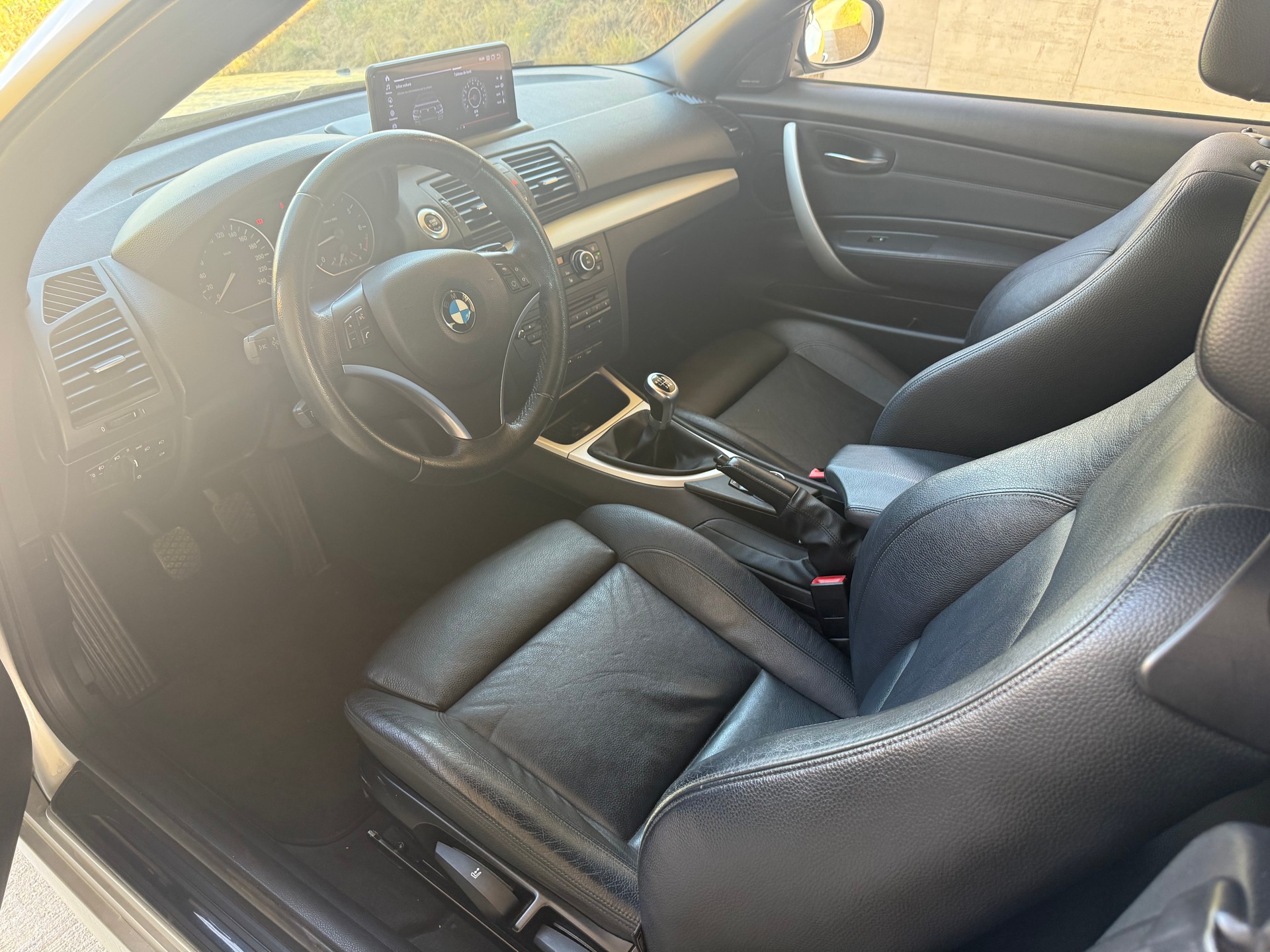 BMW 118i Cabrio-image-9