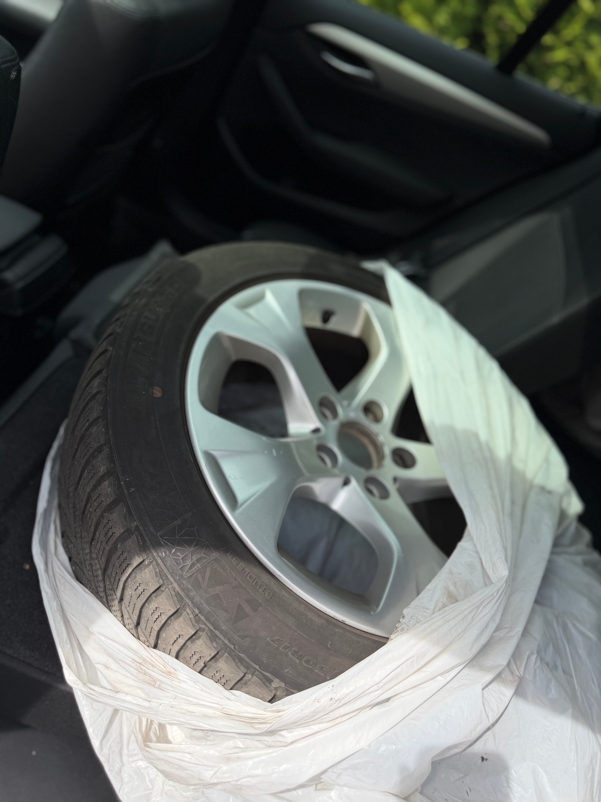 BMW X1 xDrive 20i Steptronic-image-7