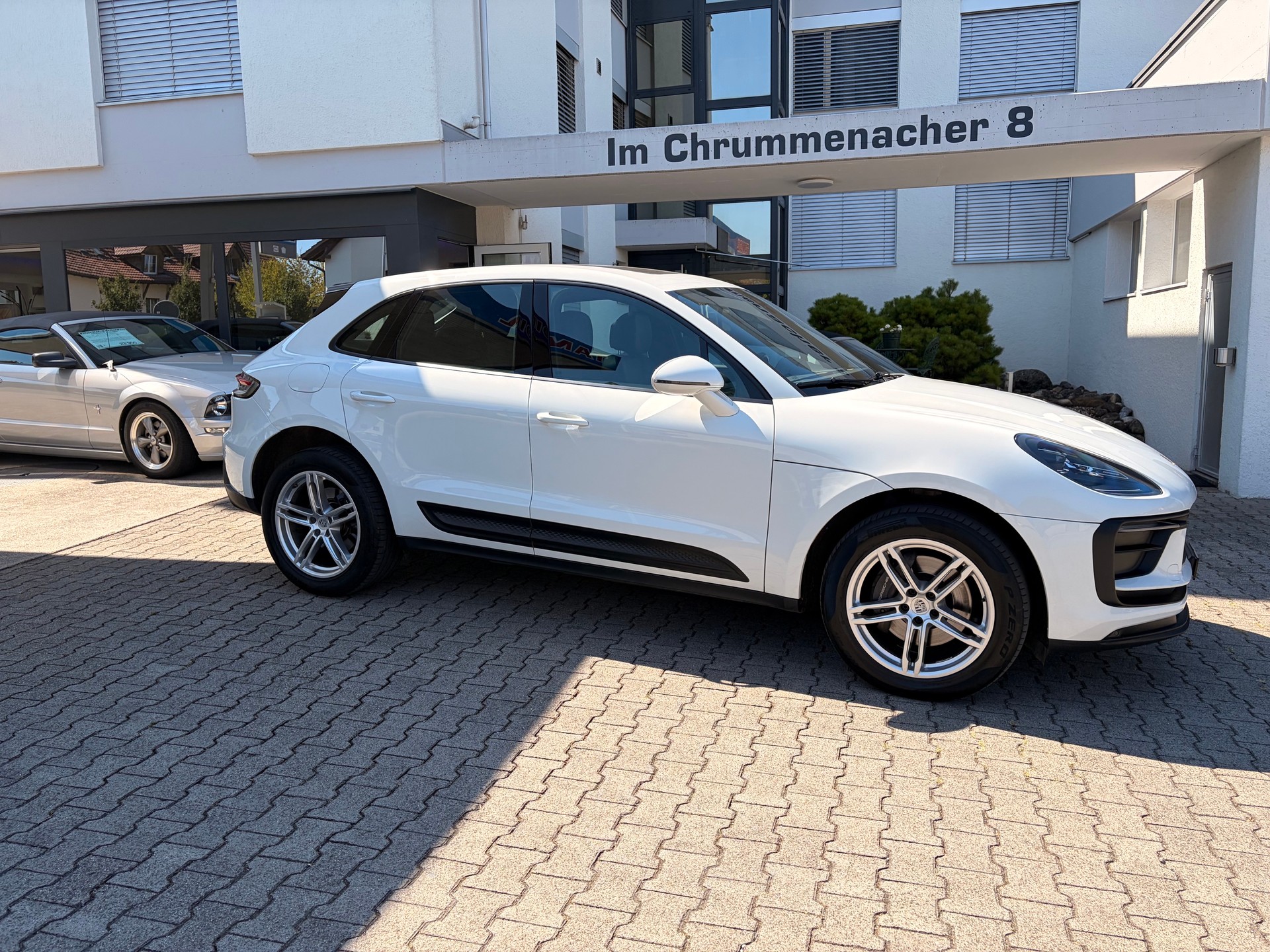 PORSCHE Macan PDK-image-1