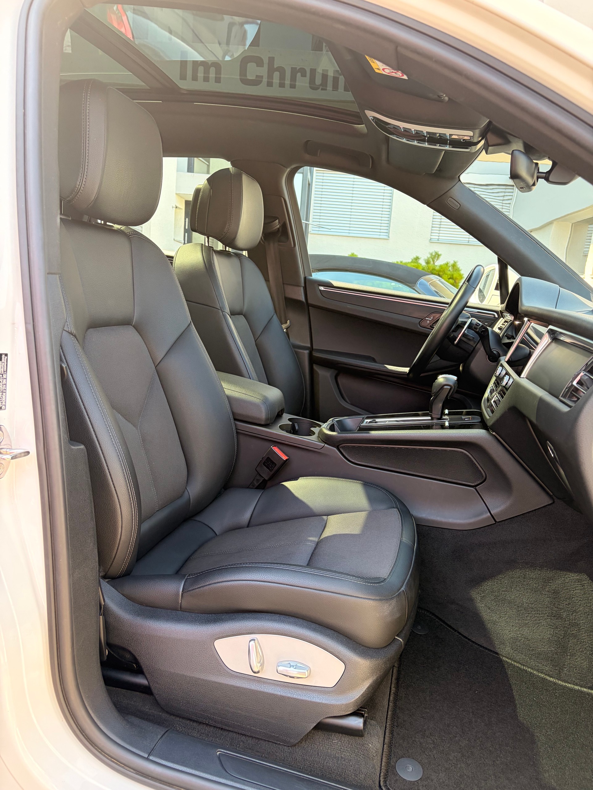 PORSCHE Macan PDK-image-5
