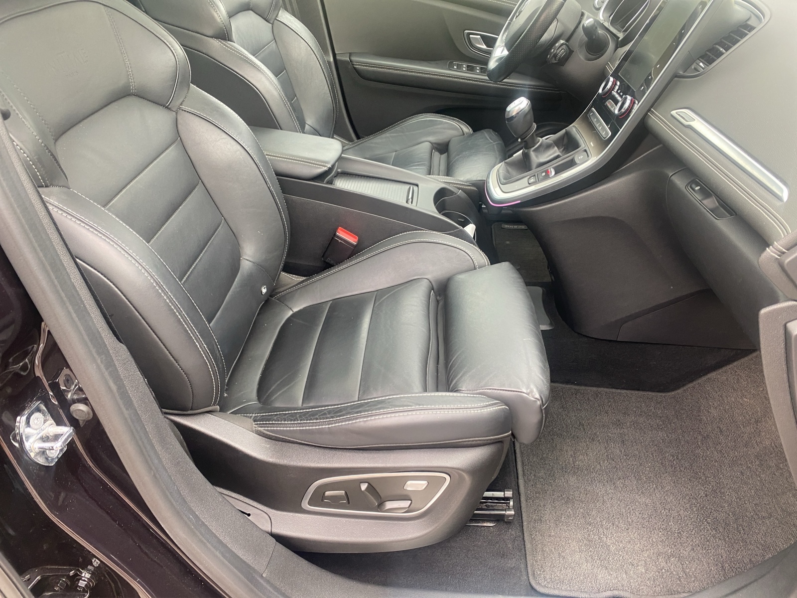 RENAULT Grand Scénic 1.3 16V Turbo Initiale Paris EDC-image-11