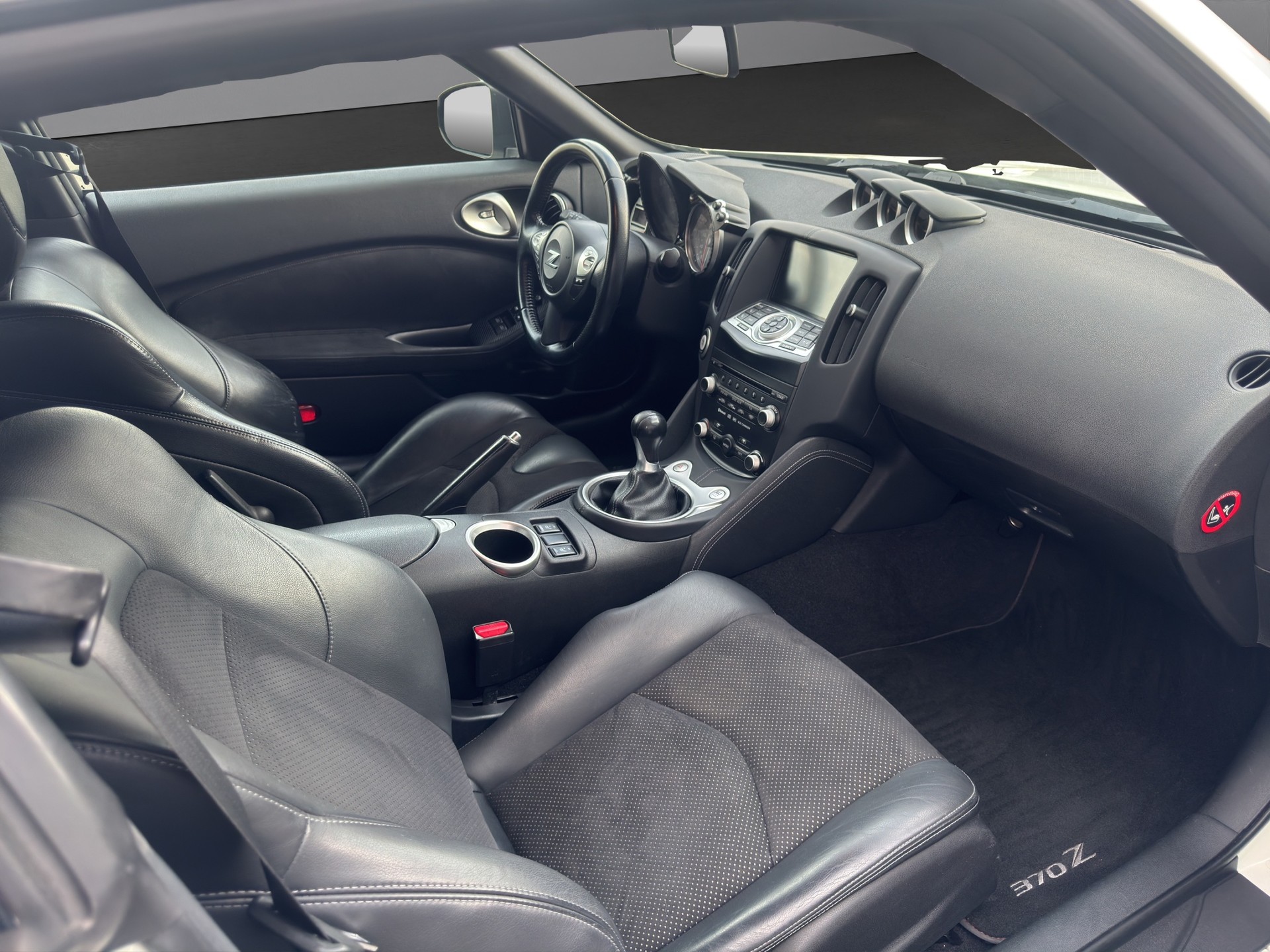 NISSAN 370 Z-image-15