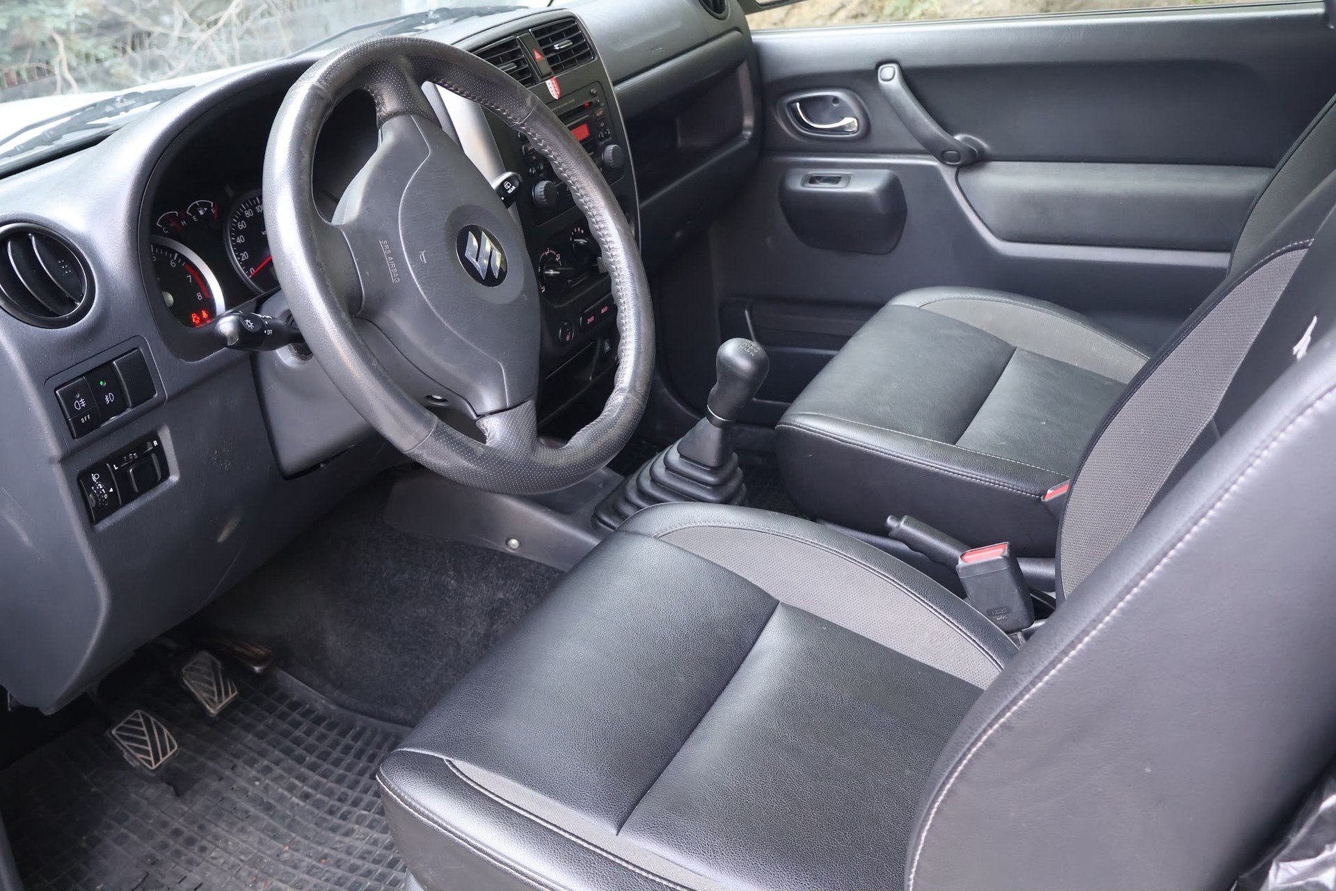 SUZUKI Jimny 1.3 16V GL Top Sergio Cellano-image-6