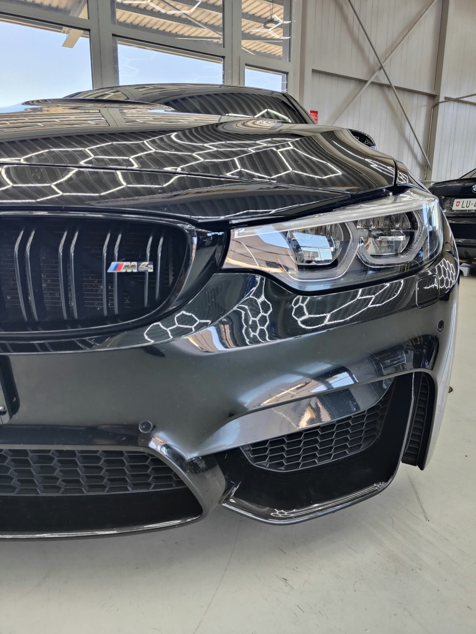 BMW M4 Coupé Competition DKG-image-4