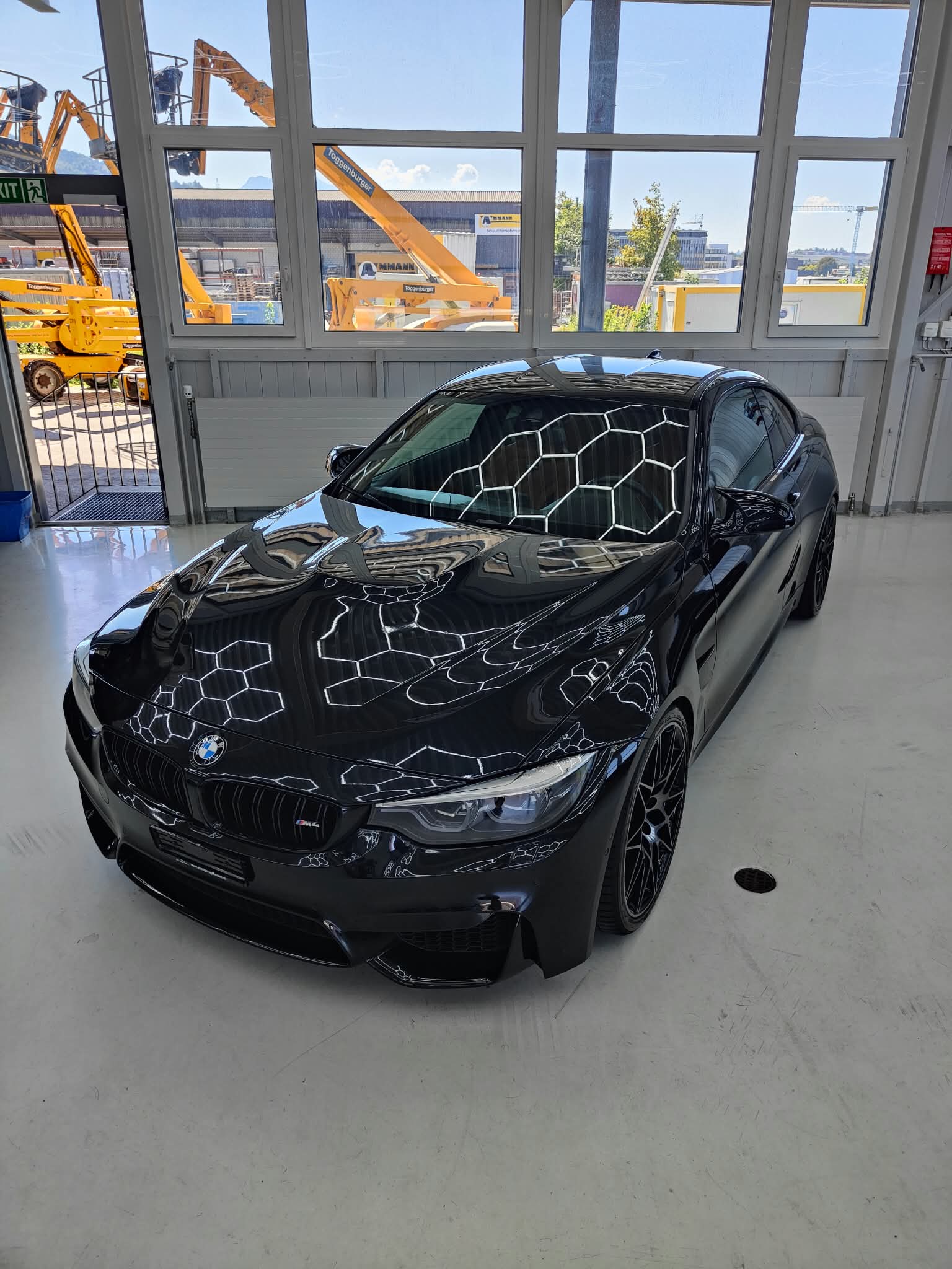 BMW M4 Coupé Competition DKG